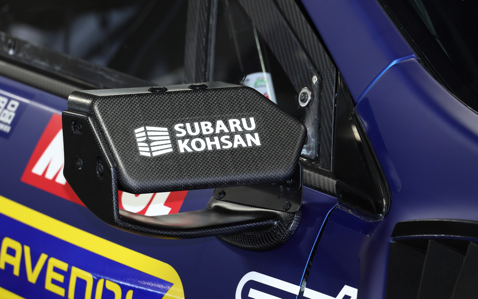 新たに採用されたエアロドアミラー