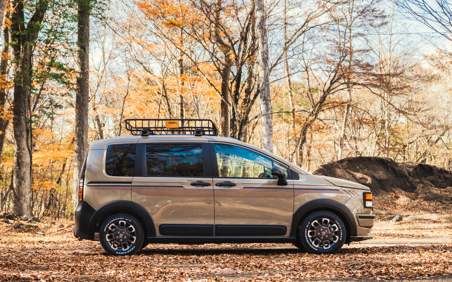 フリードCROSSTAR