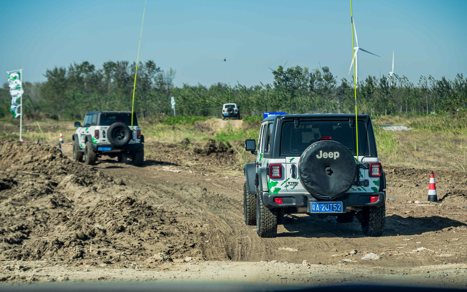 幅広いシーンでの活躍を約束する「4×4 DAMPER GRAVEL 2」を存分に体感できた