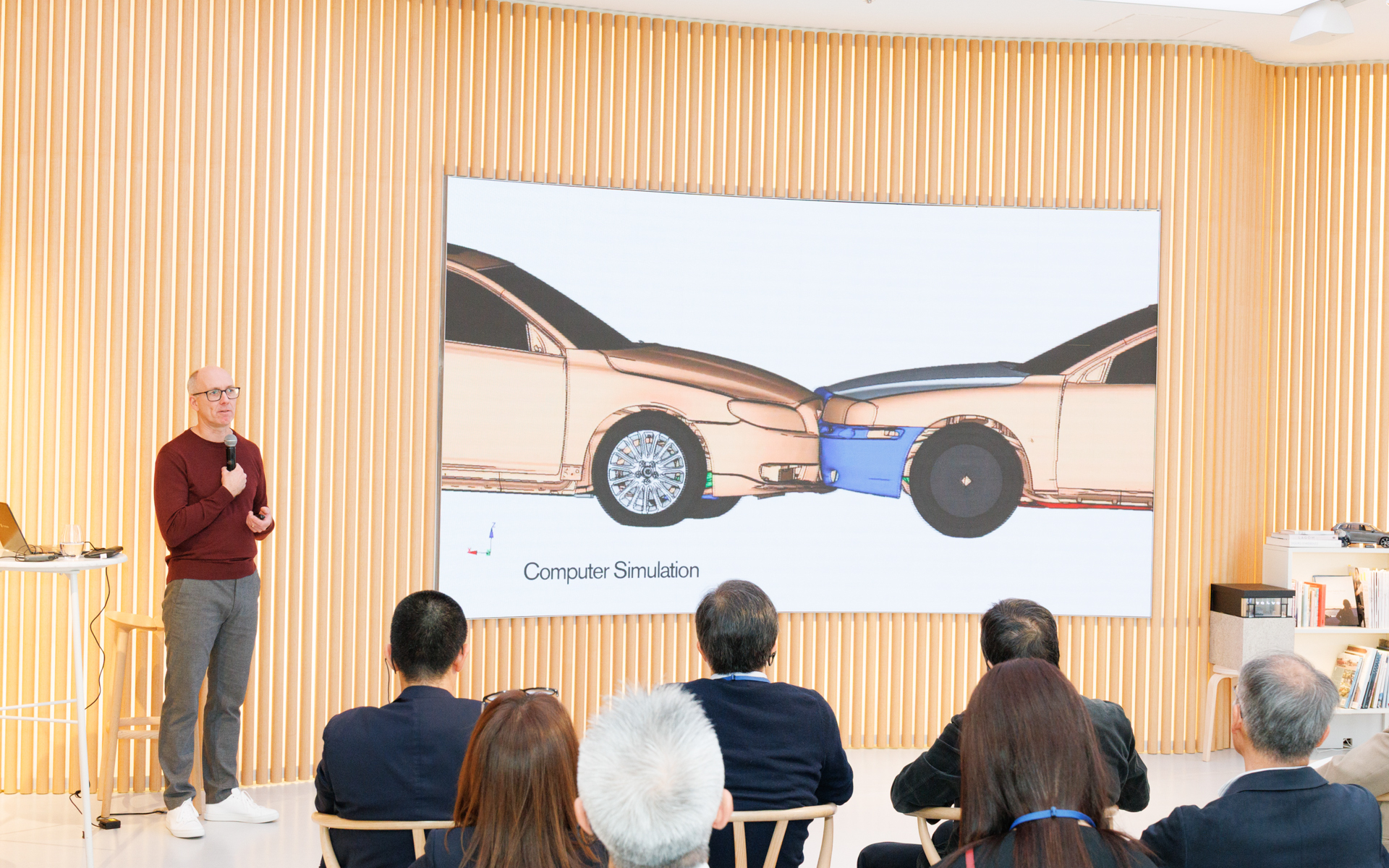 事故は運転経験の浅い若者も起こすが、高齢者のほうが体に大きなダメージを受けるため死亡率も高まる