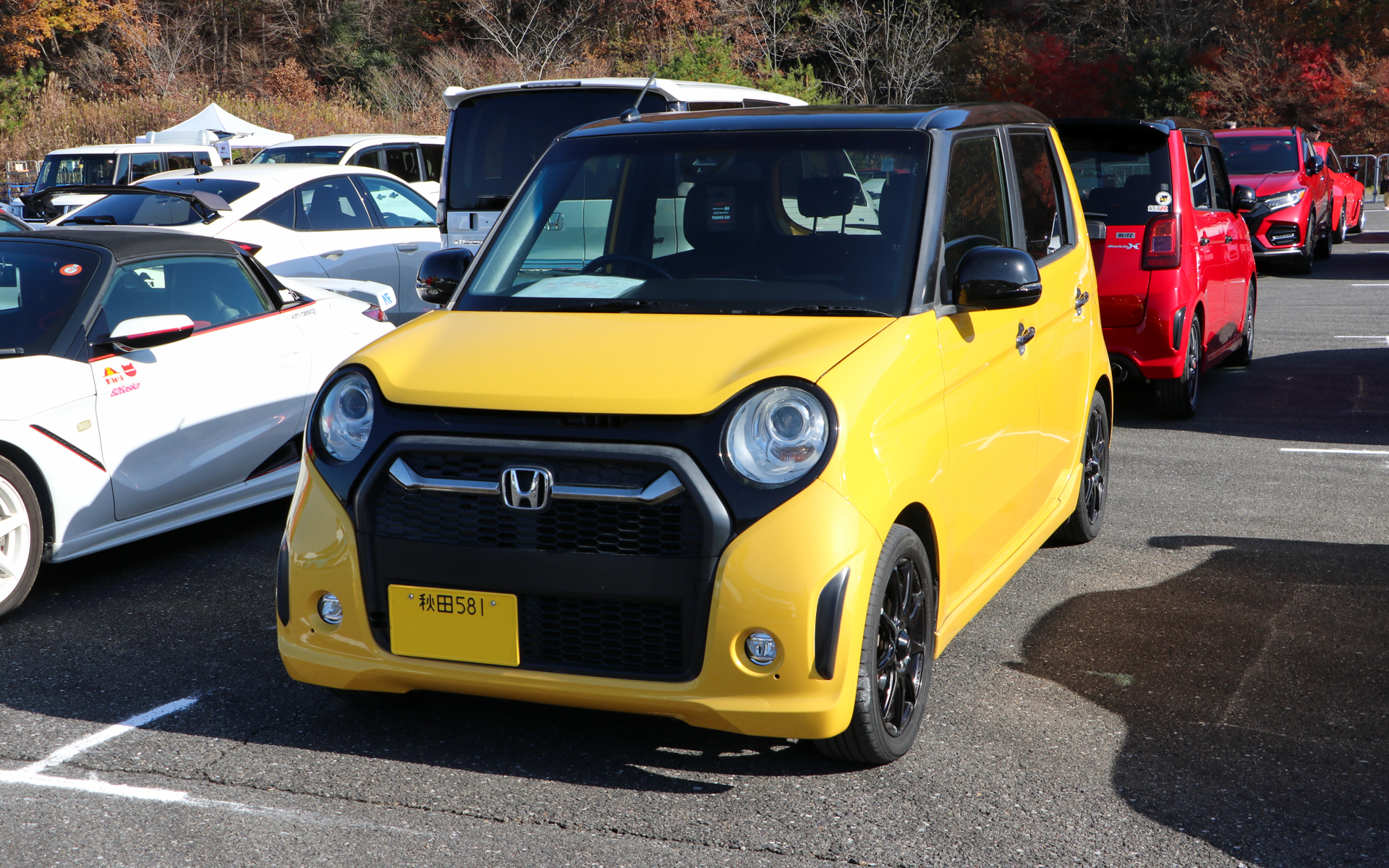 オーナーズミーティング会場にはさまざまな地域からいろいろな車種が大集結していました