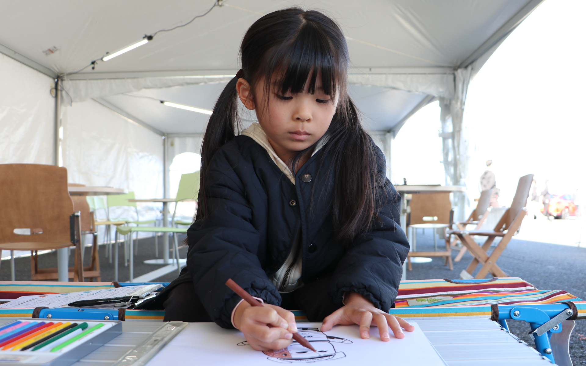 塗り絵コーナーも用意されていて、伊沢選手と大草選手が描いたというホンダアクセス公式キャラクター「はっくるべあ～ くるタム」も塗れました