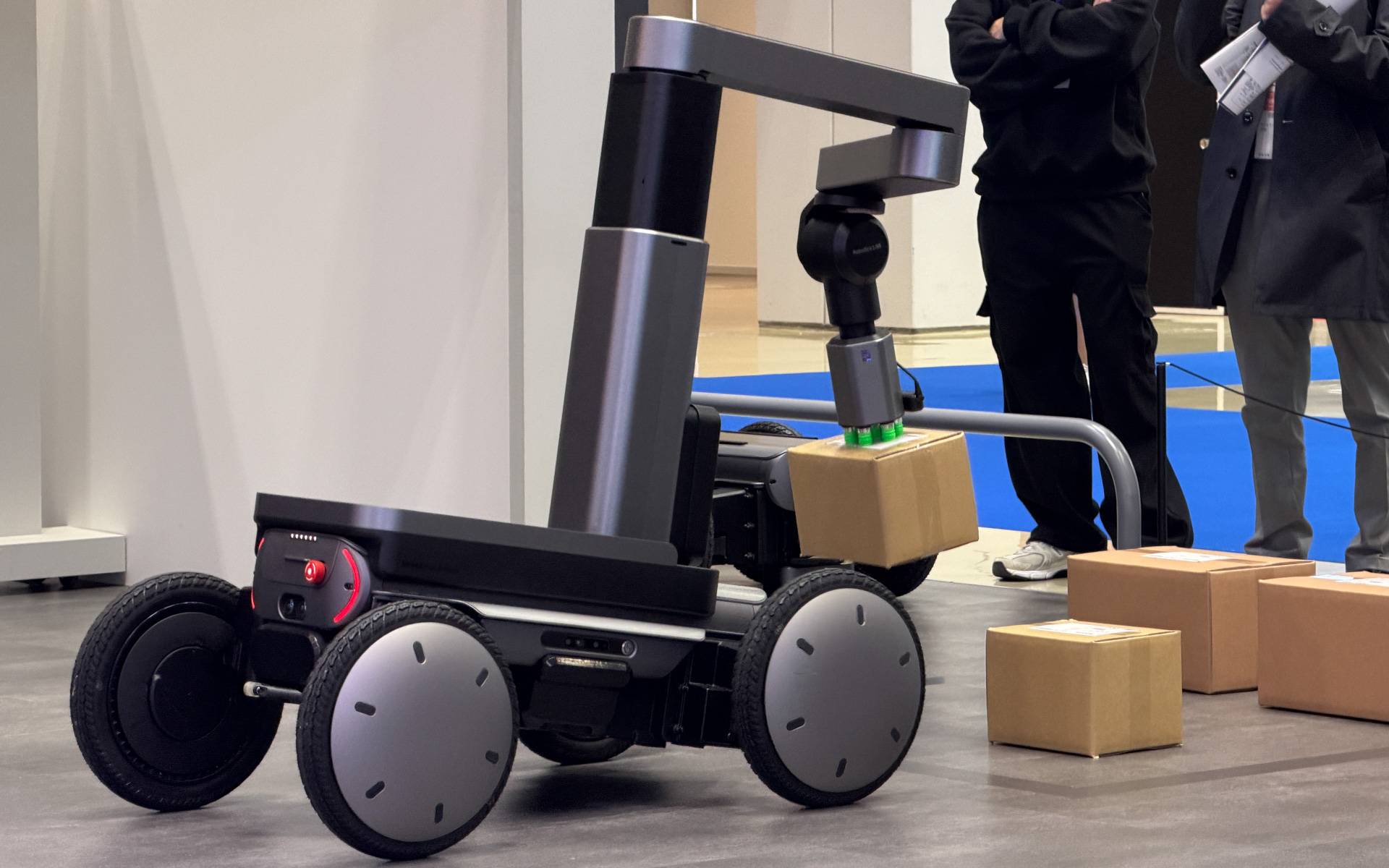 物流用途に向けてカスタマイズされたモデル