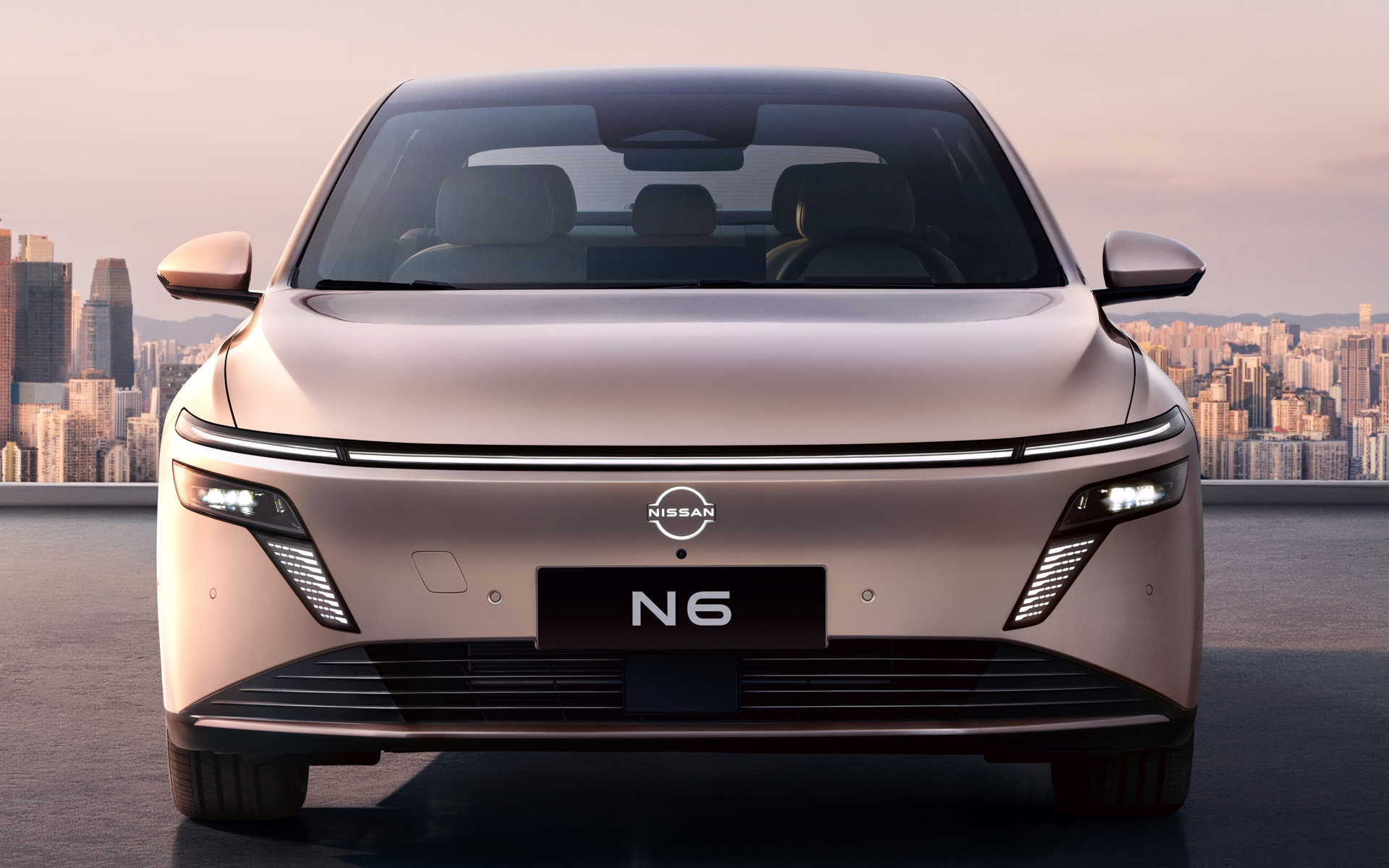 新型PHEVセダン「N6」