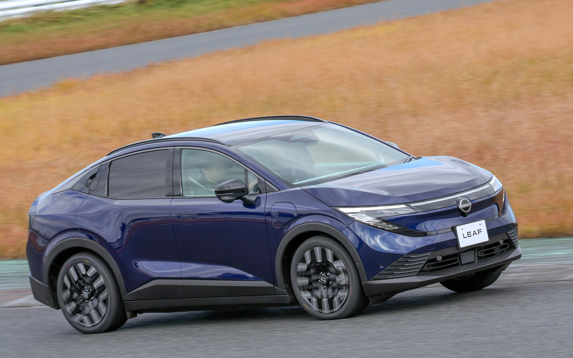 日産「リーフ」