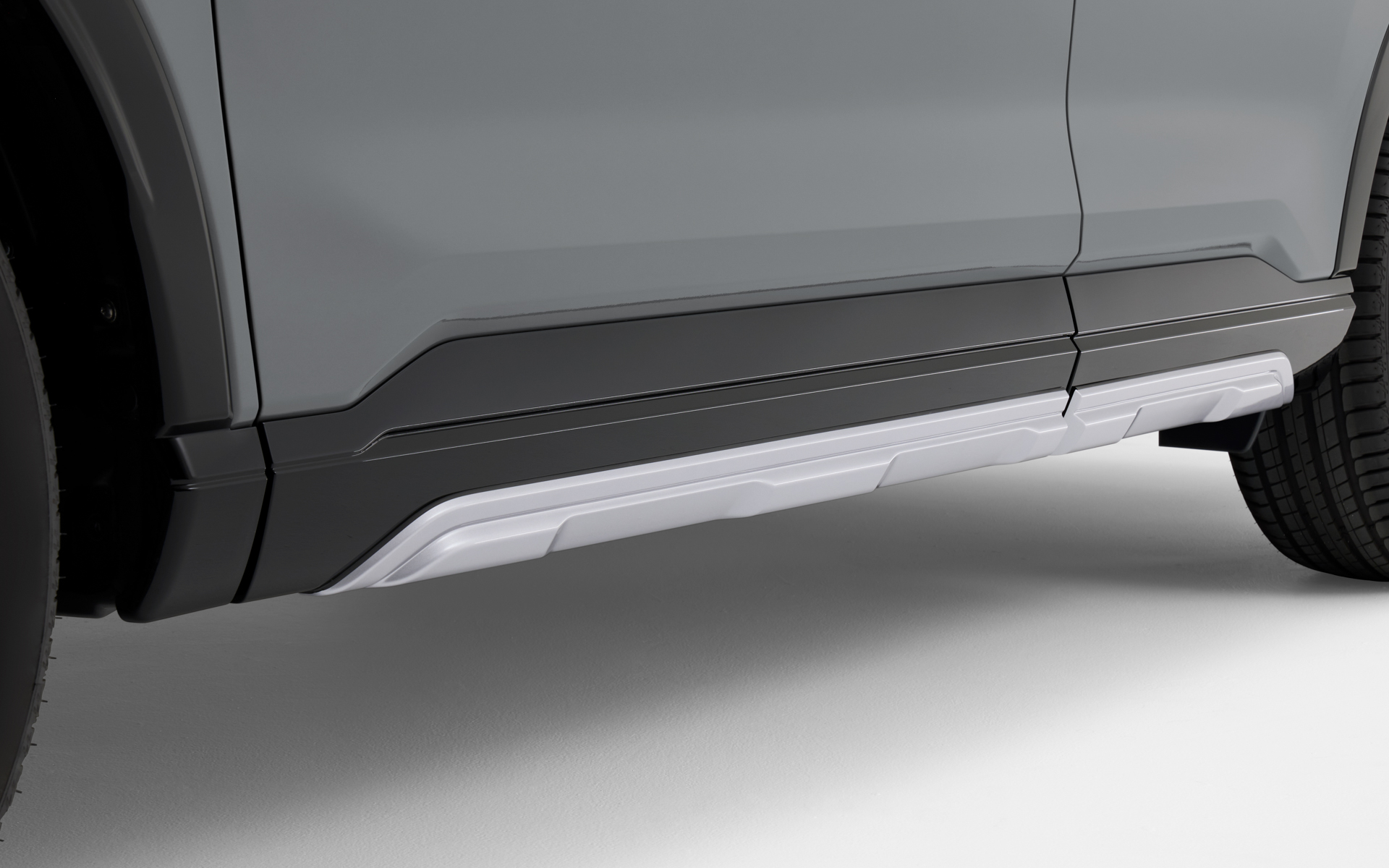 「Tough Premium」サイドロアーガーニッシュ