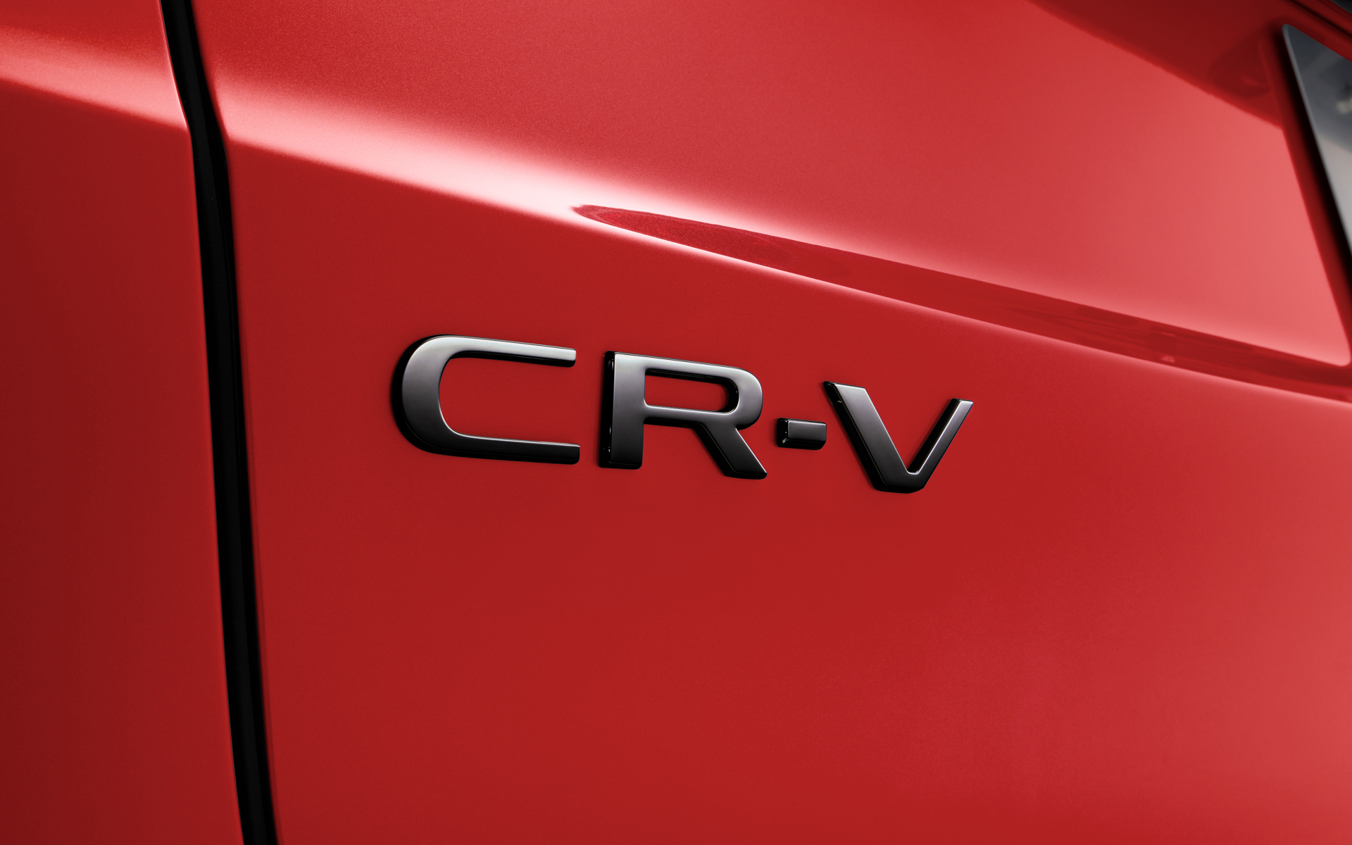 クロームブラックのエンブレムも設定