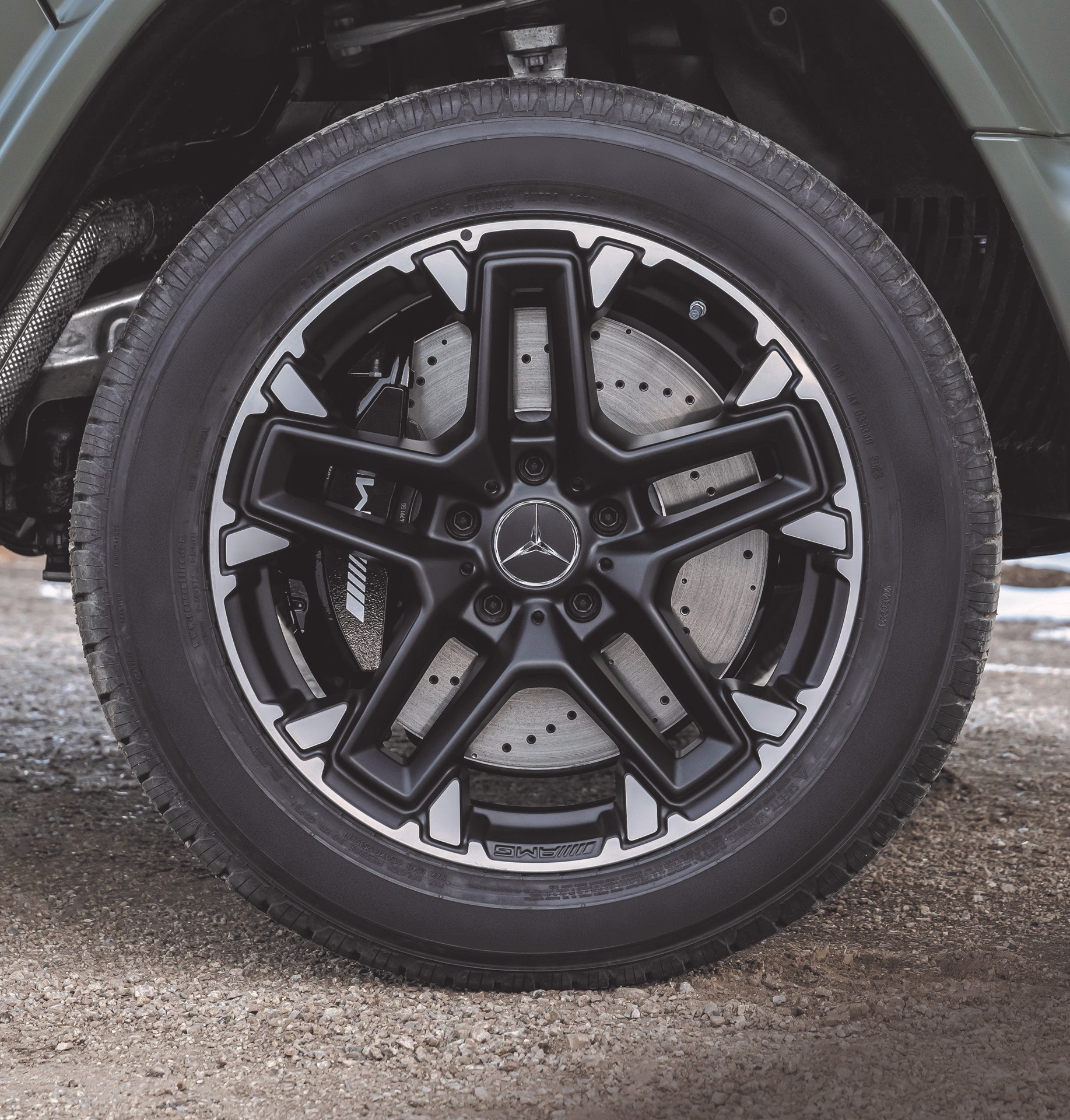 特別仕様車「メルセデスAMG G 63 Offroad Pro Edition （ISG）」限定で「20 インチ AMG アルミホイール」を装備