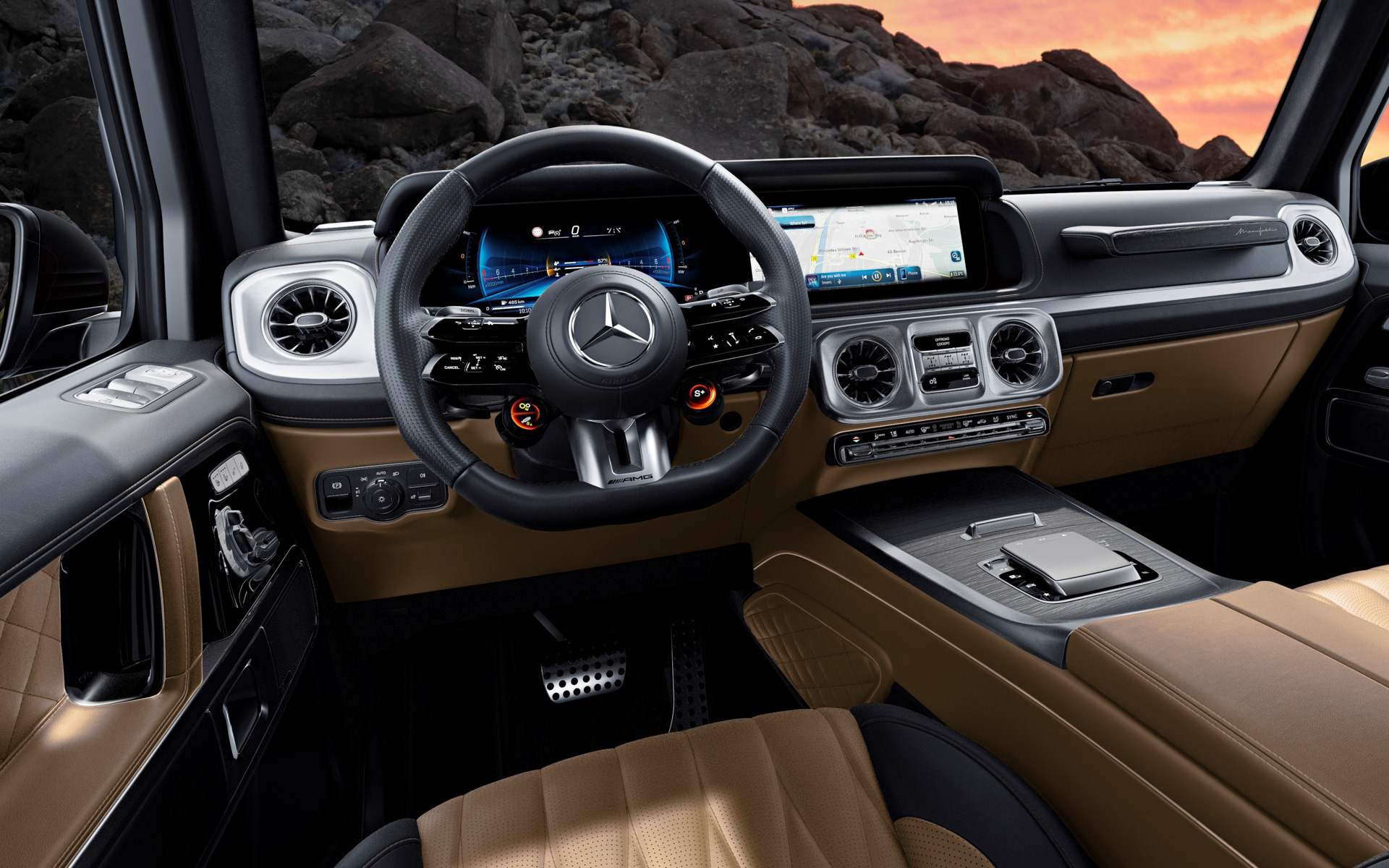 ウッド素材もふんだんに取り入れ、上質な室内空間を演出する「MANUFAKTUR オープンポアブラックアッシュウッドインテリアトリム」を採用