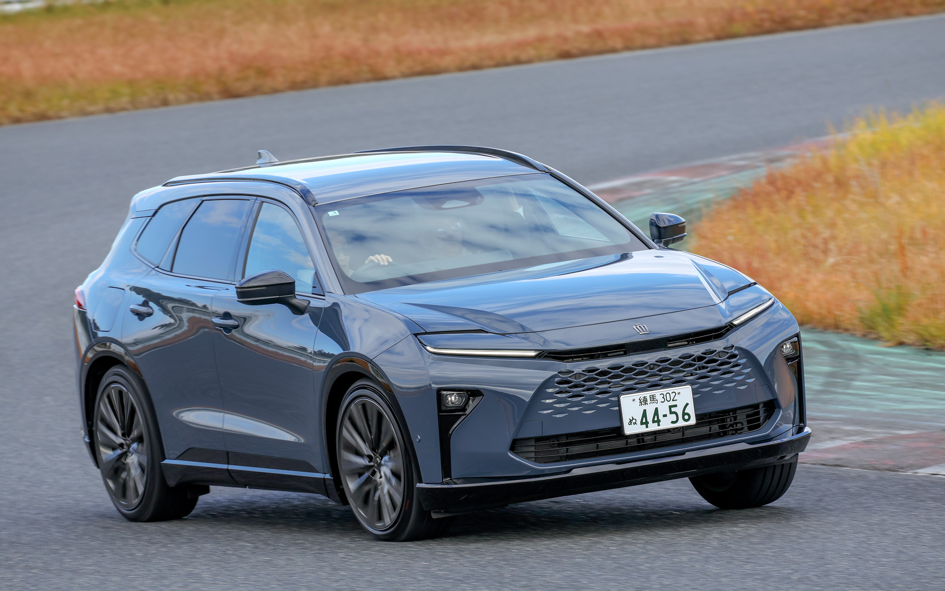 トヨタ「クラウン（エステート）」