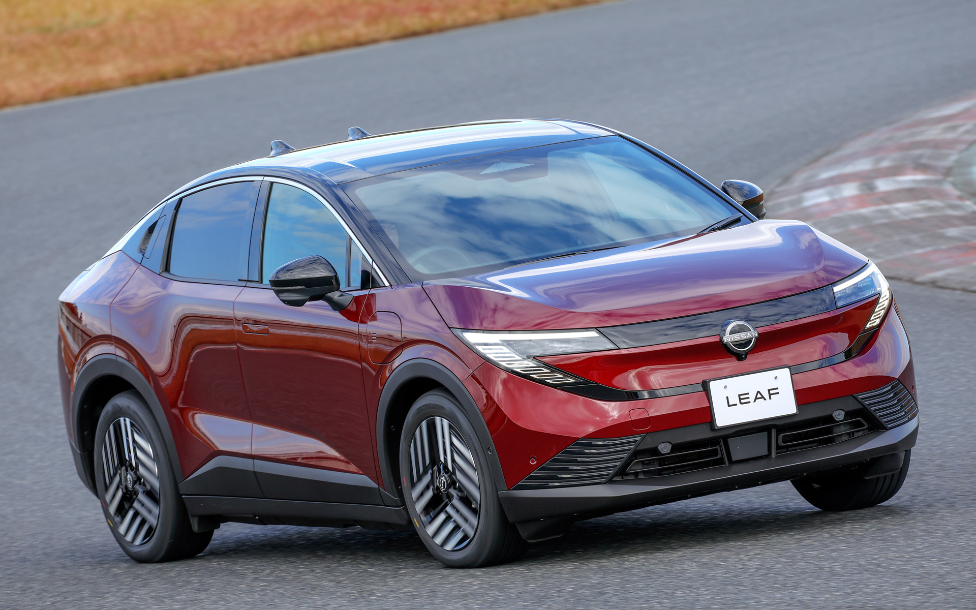 日産「リーフ」