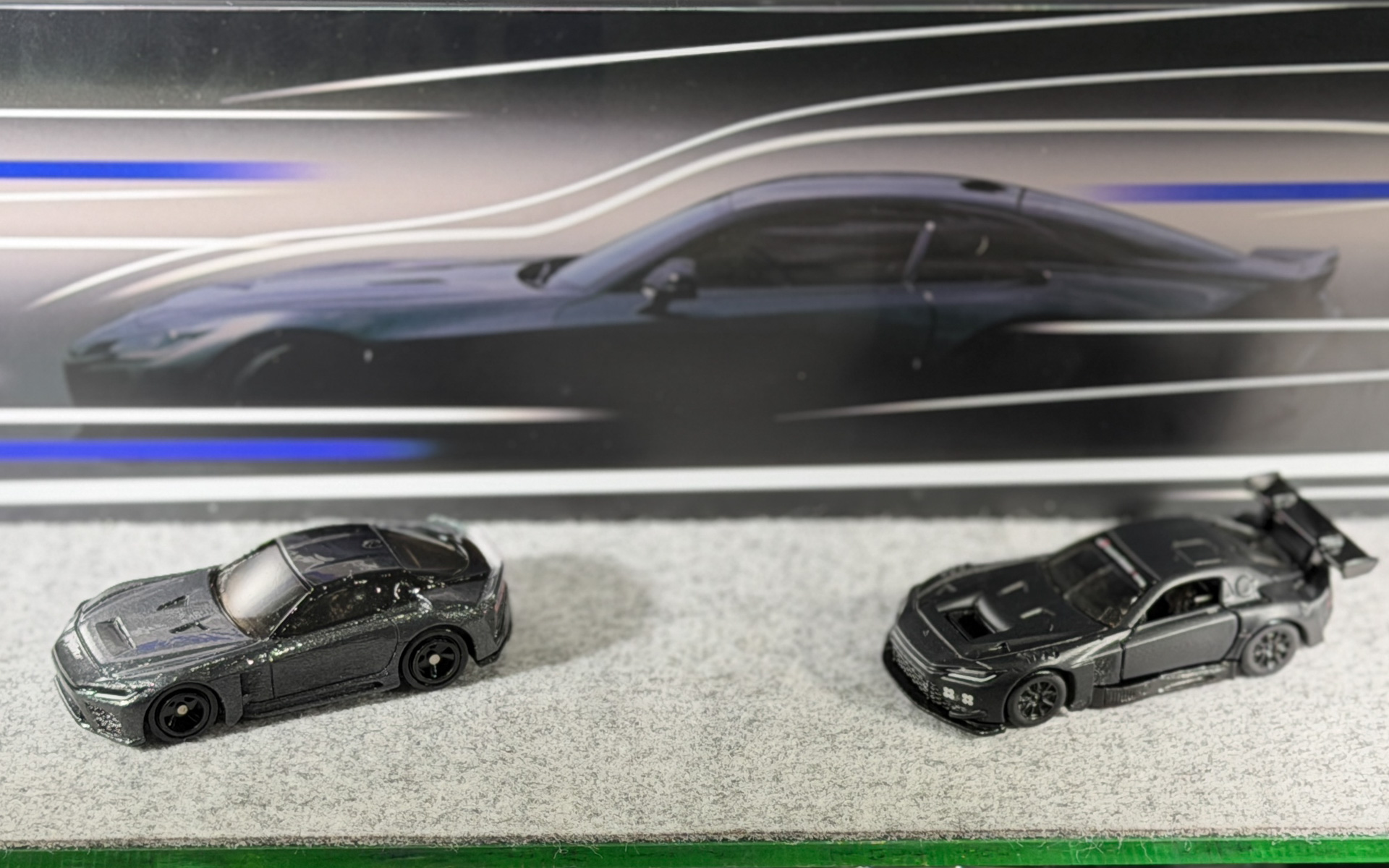 「トミカ」で再現した新型車「GR GT」「GR GT3」