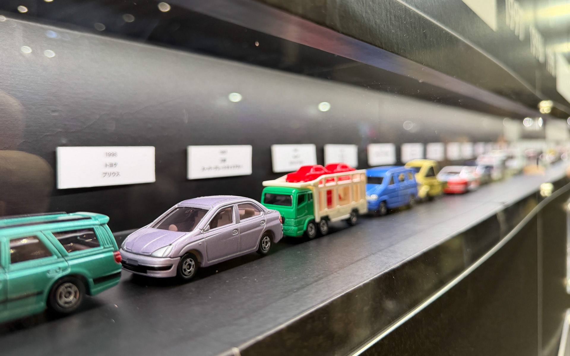 トミカ55周年ヒストリー展示の一部