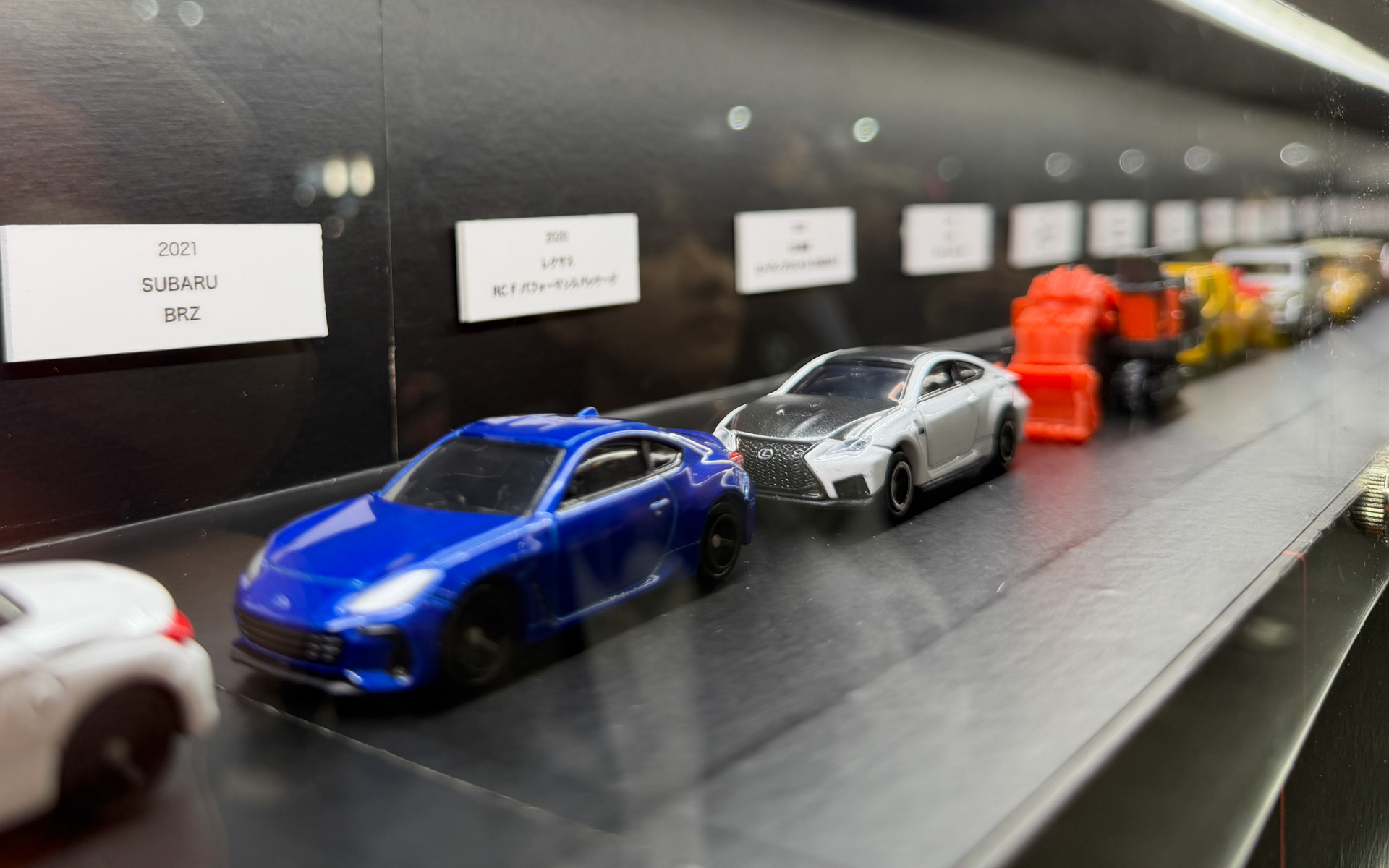 トミカ55周年ヒストリー展示の一部