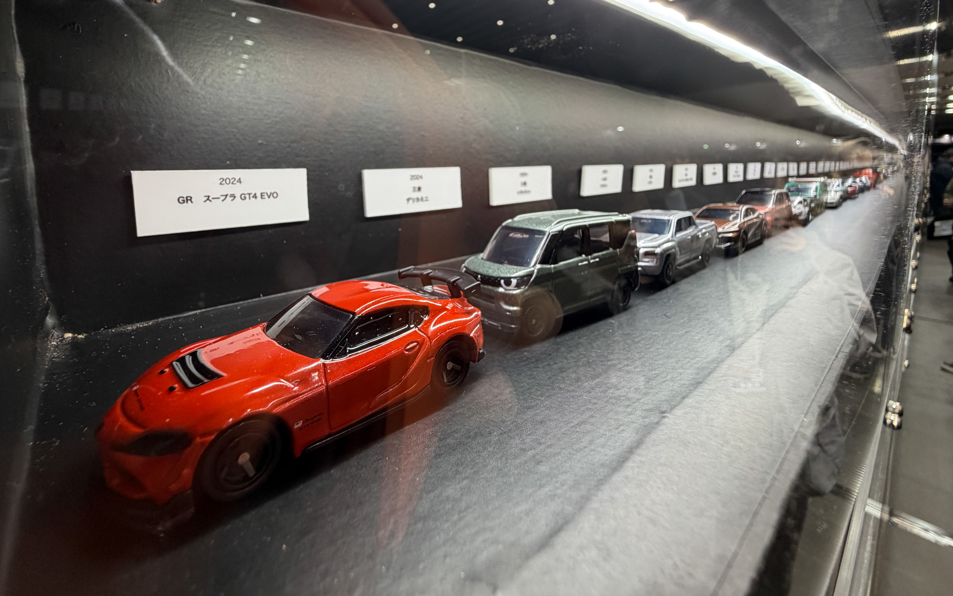 トミカ55周年ヒストリー展示の一部
