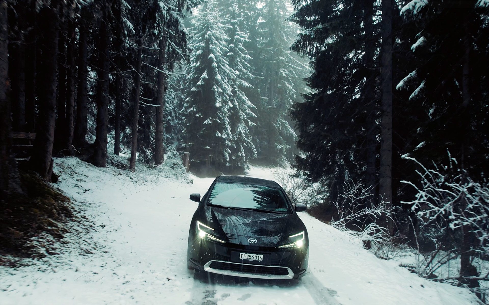 今年の冬は気温が低めで地域によっては降雪量が増える予報もある。北日本は暖冬傾向と予報されているが、ここはそもそも冬は寒く、雪も多い地域。そのため全国レベルで雪への備えを考えたほうがいいかもしれない