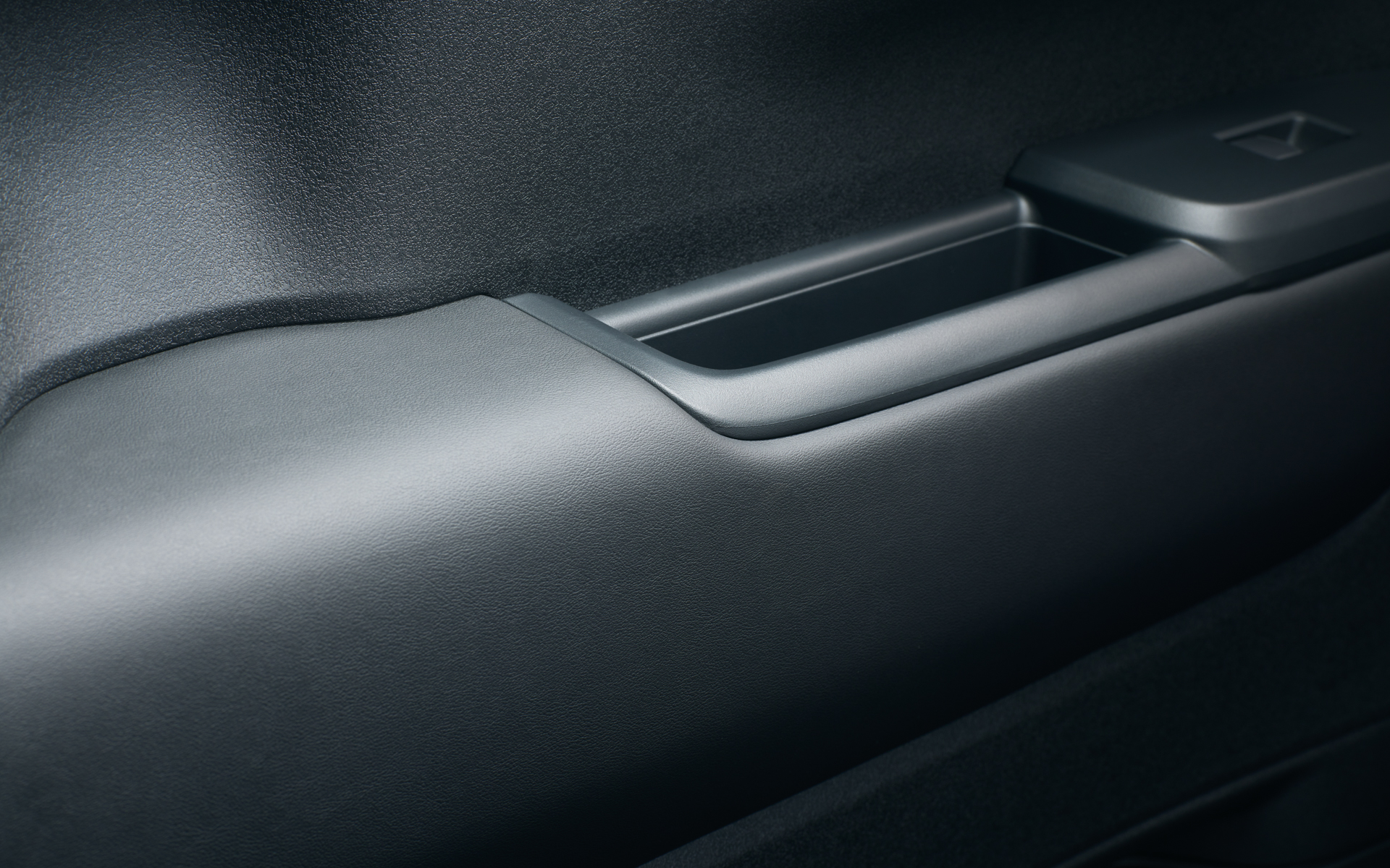 プライムスムース ドアライニングアームレスト