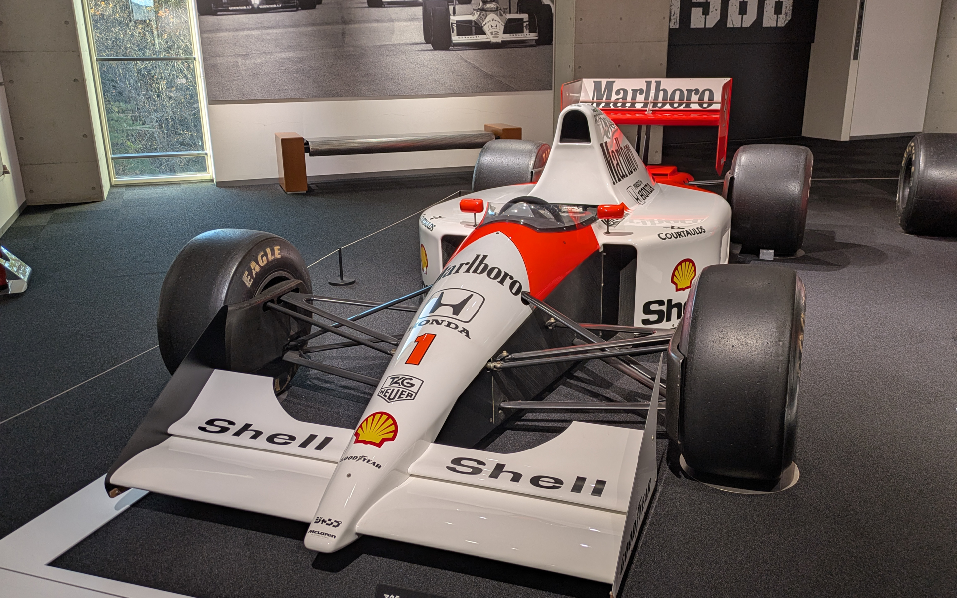 日本でF1ブームを巻き起こしたアイルトン・セナ選手が乗った「McLaren Honda MP4/6」（1991年）