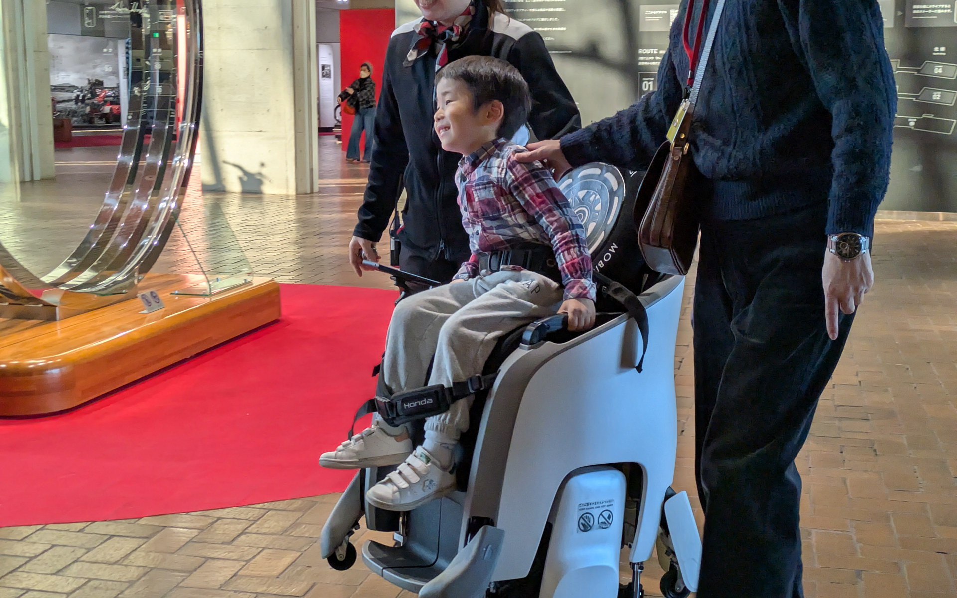 株主優待の体験会参加者の子供たちは、すぐに乗り方をマスターして楽しんでいた