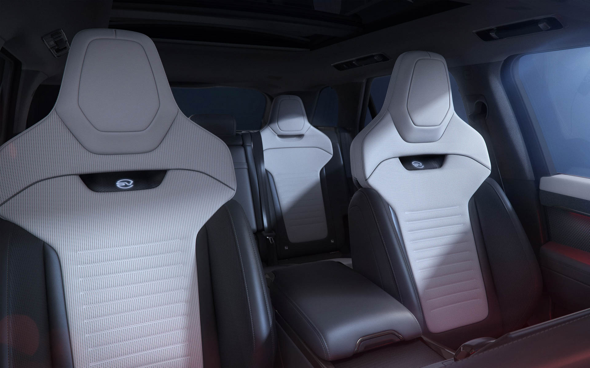 レンジローバー スポーツ SV CARBONのインテリアイメージ