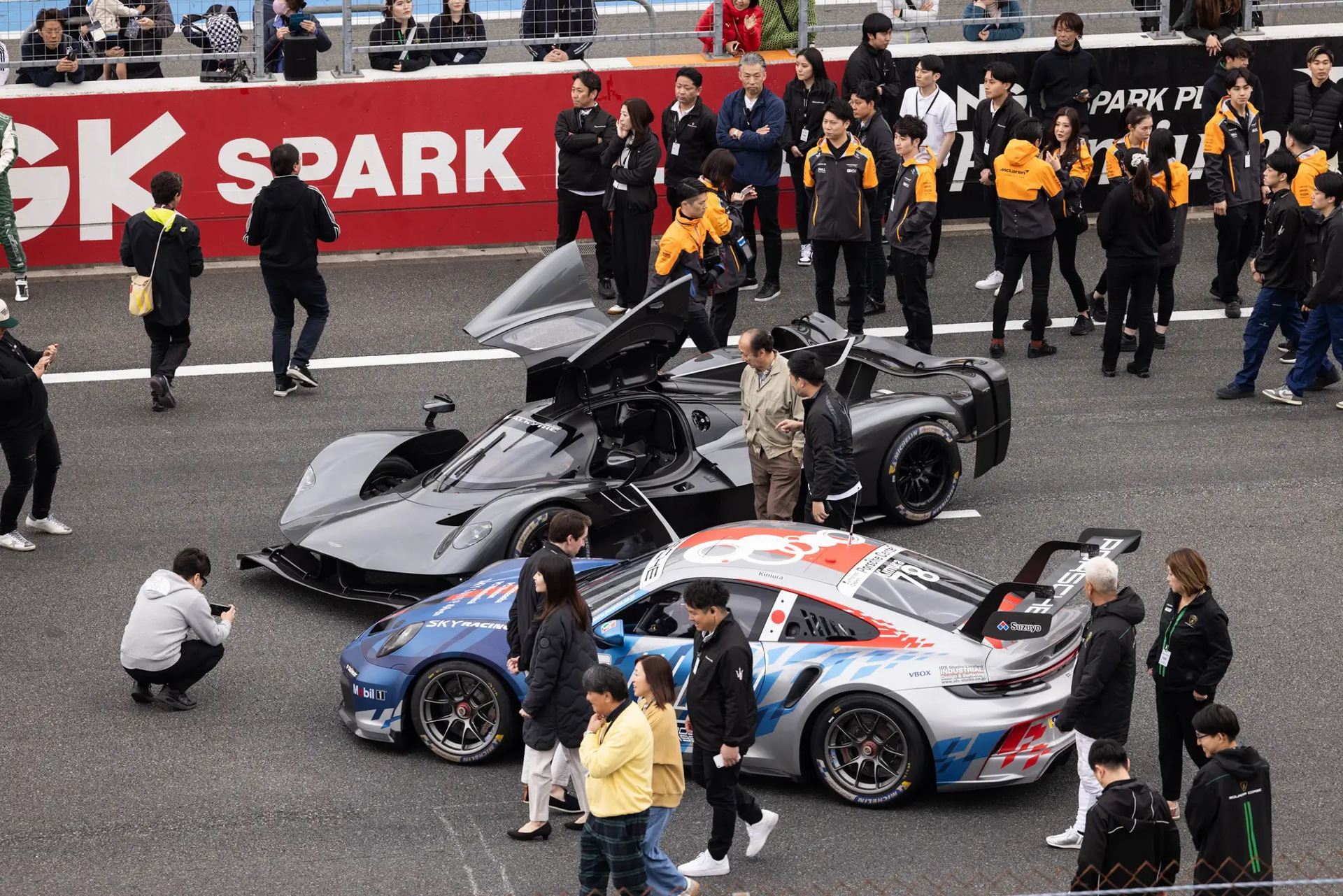 イベント当日は13時開場予定。花火打ち上げ開始の約30分前まで、会場内外でさまざまなプログラムを用意。「グルメ」「クルマ体験コンテンツ」「ワークショップ」「走行コンテンツ」など、家族や仲間とともに、春の一日を丸ごと満喫できるコンテンツを用意する予定