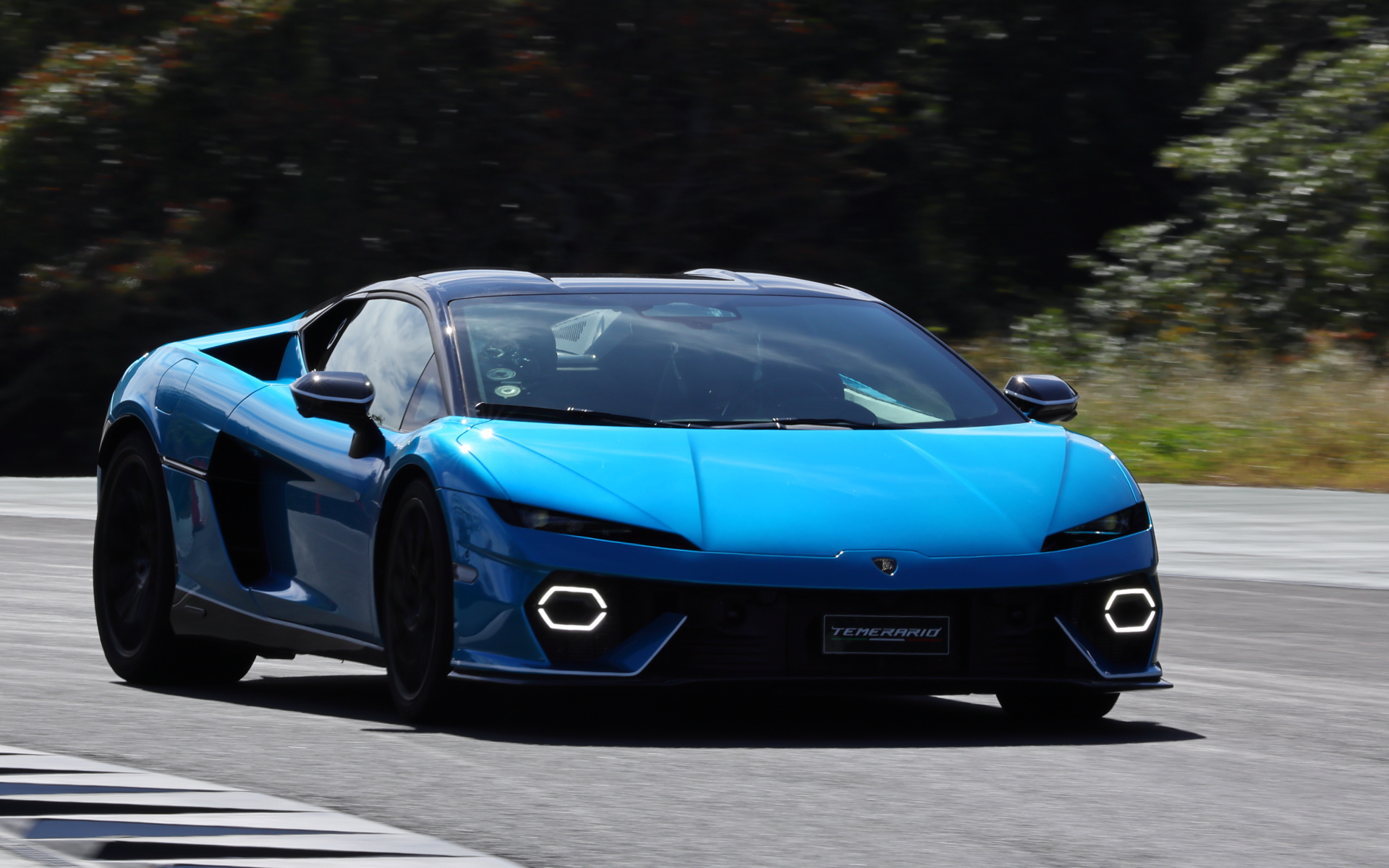 テメラリオでしか得られないクルマとドライバーとの一体感が味わえた