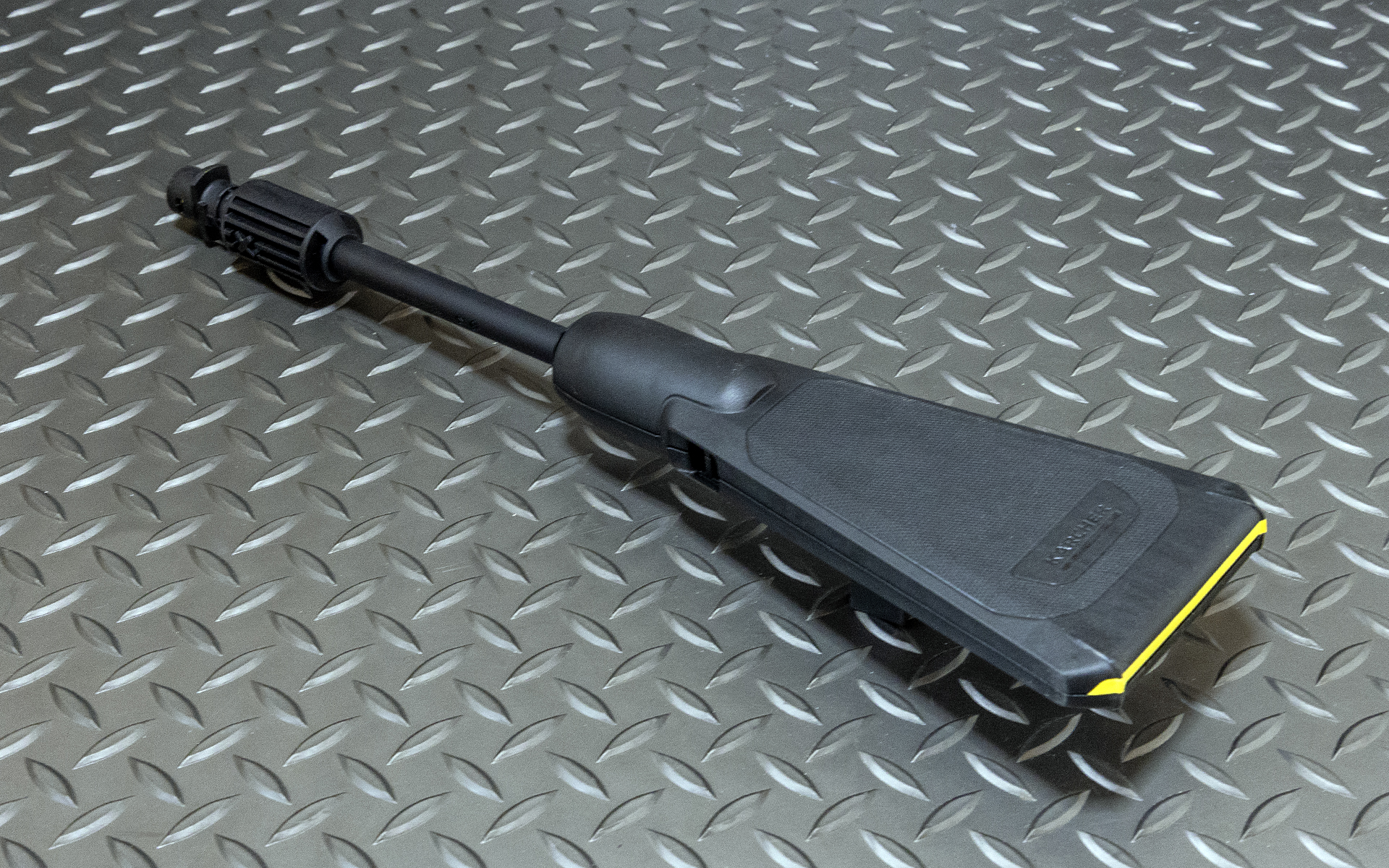 エコ！ブースター120本体。扇形の噴射口が特徴