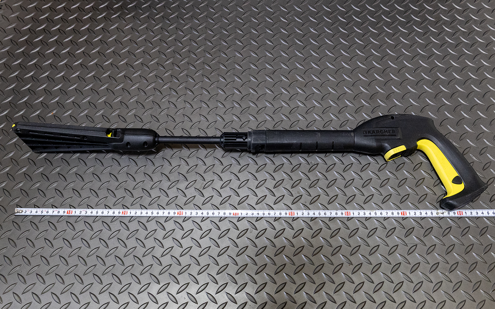 トリガーガンと接続すると約850mmとなった