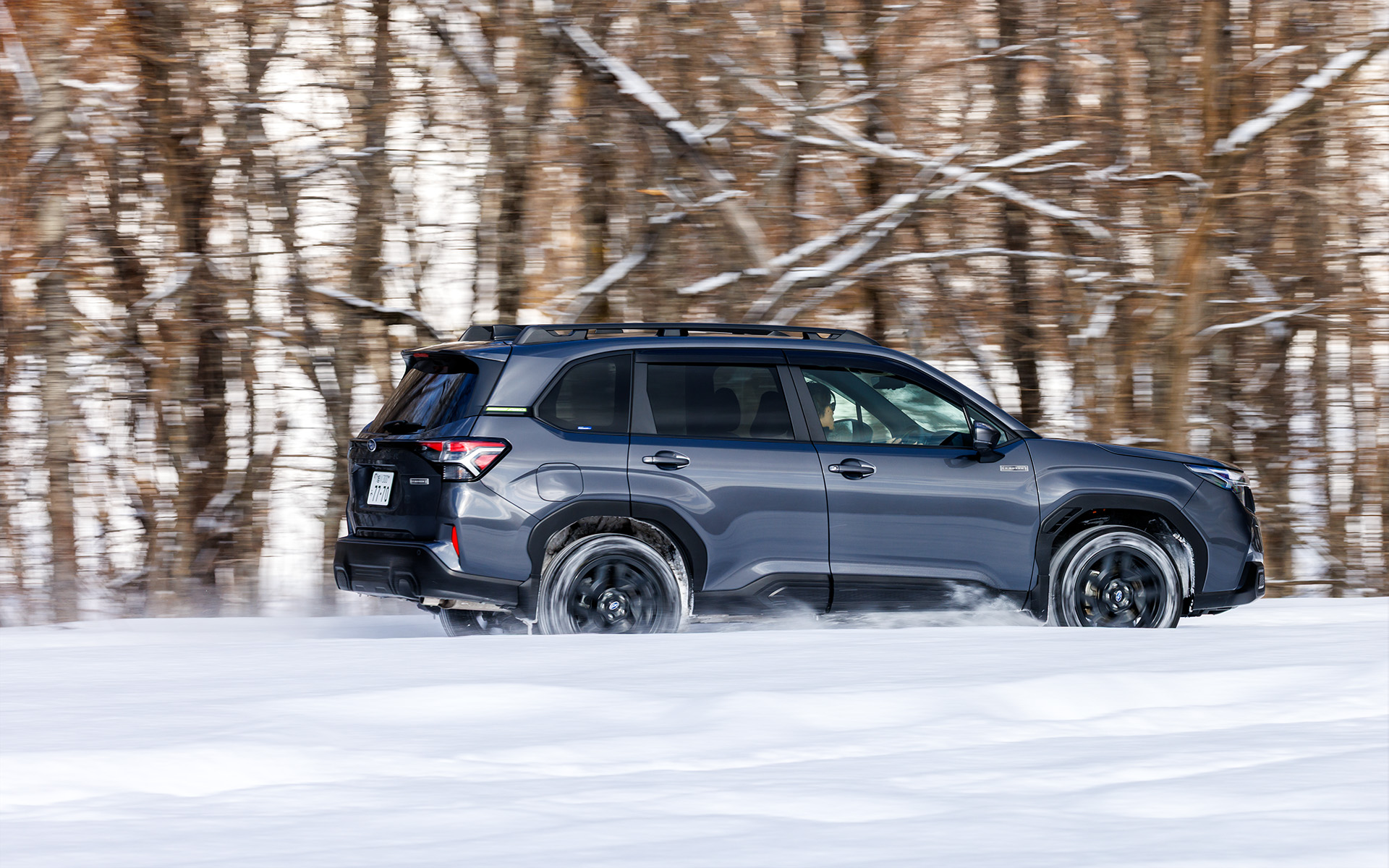 厳しい路面にもタフに挑める