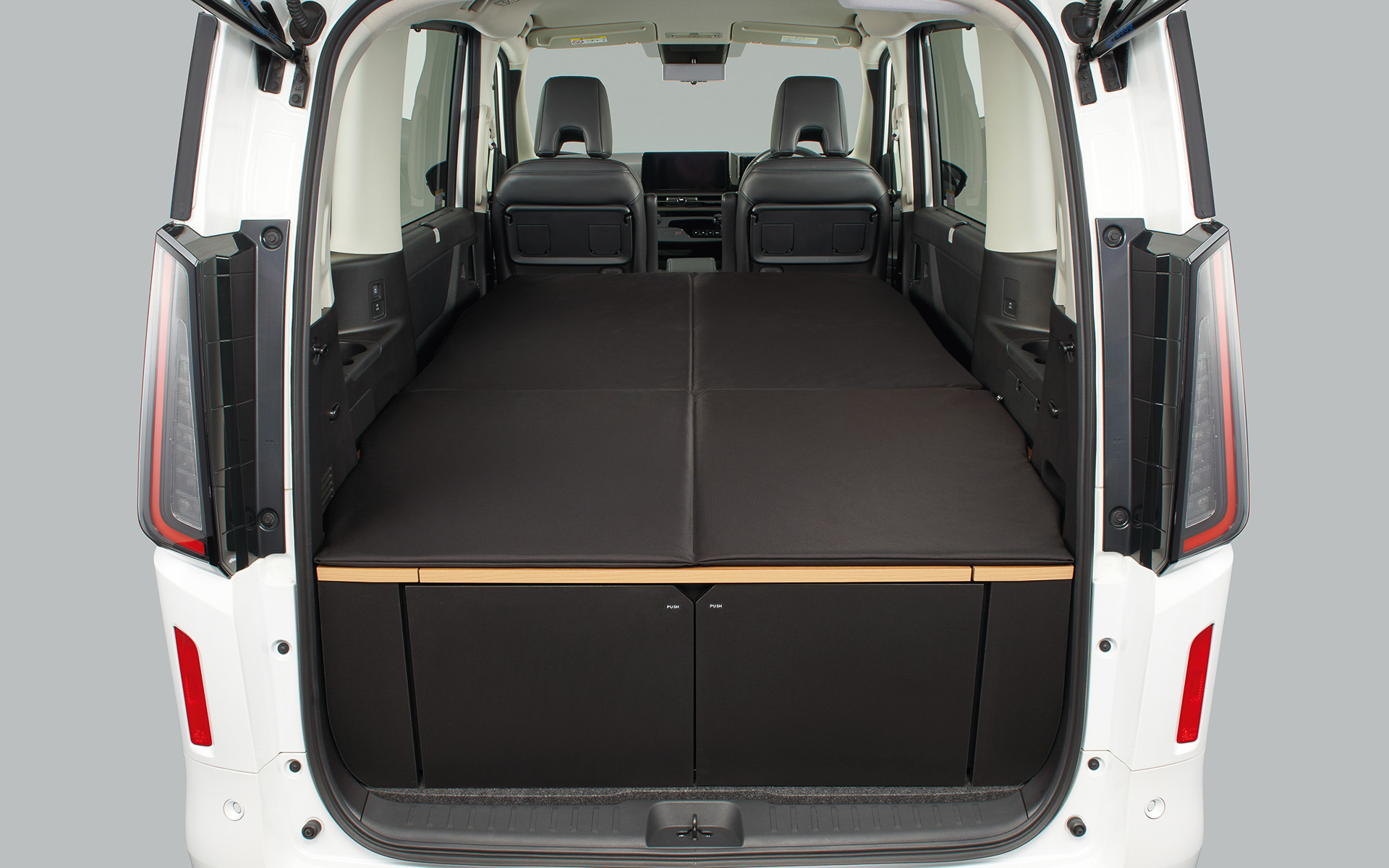 セレナ「マルチボックス」