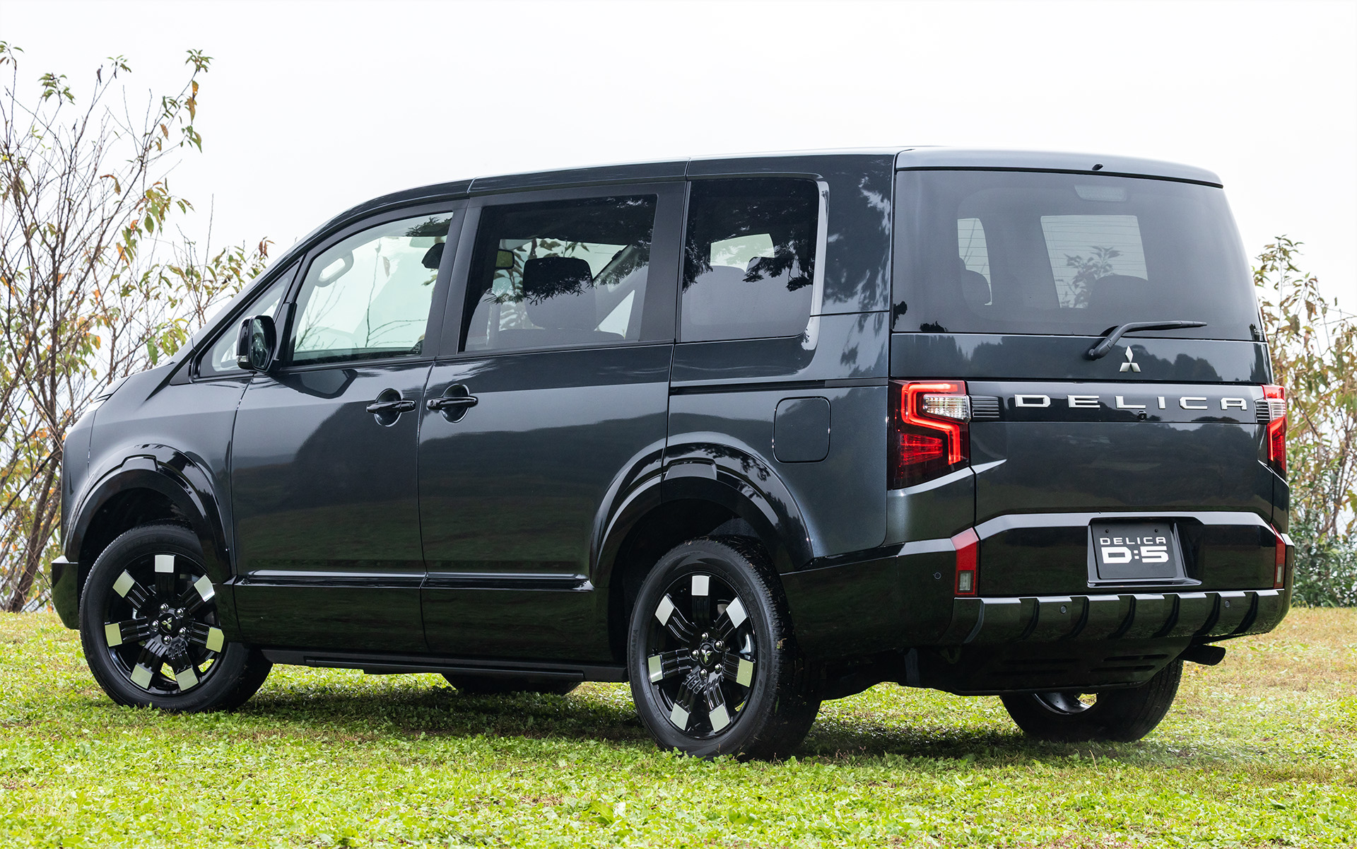 大幅改良された新型デリカD:5