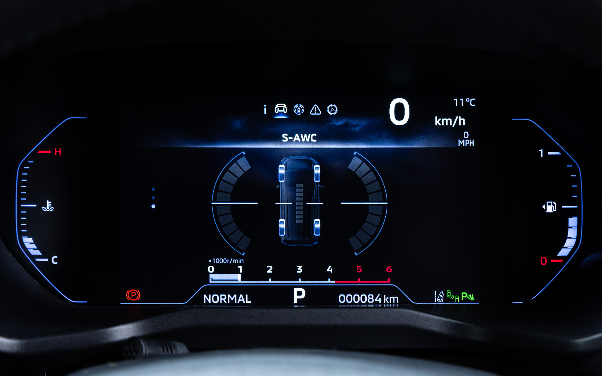 S-AWCによる四輪の駆動状況もディスプレイで確認できる