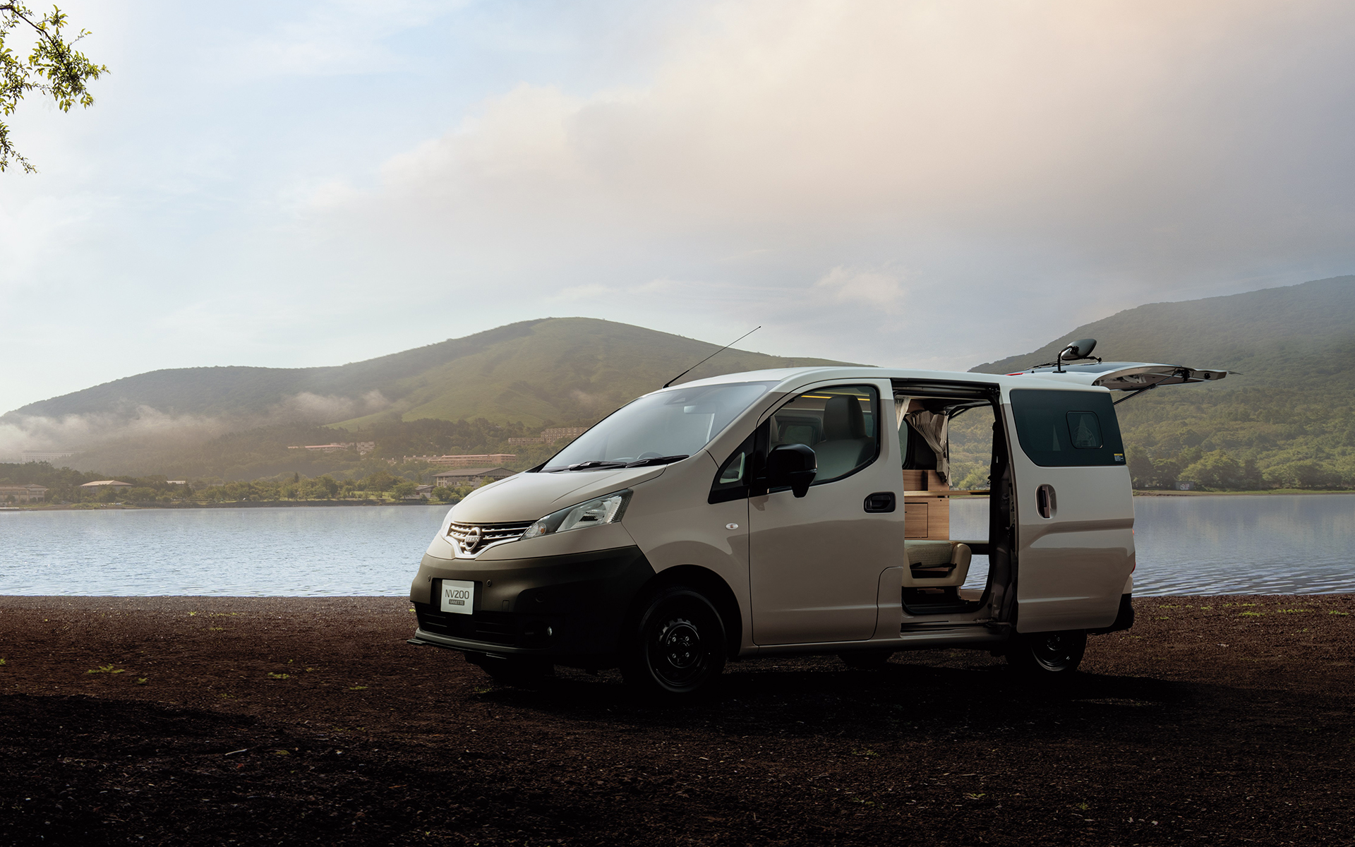 「NV200バネット マイルーム」を一部仕様向上
