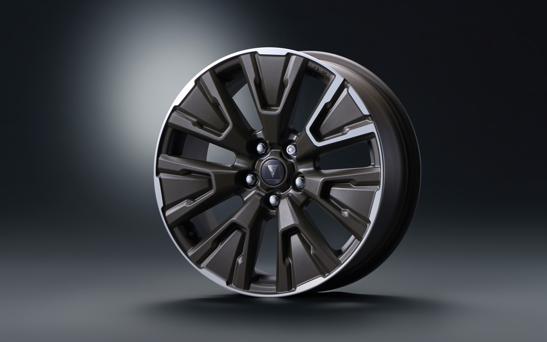 18インチアルミホイールセット（セキュリティロックナット付き）は4本セットで25万2450円