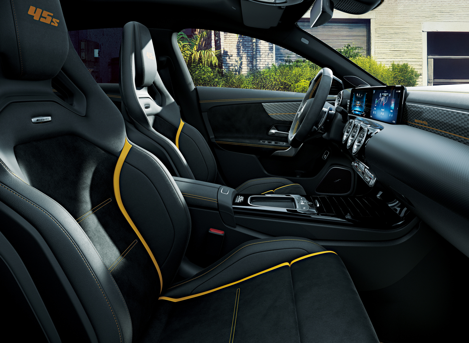 AMGパフォーマンスシートを標準装備