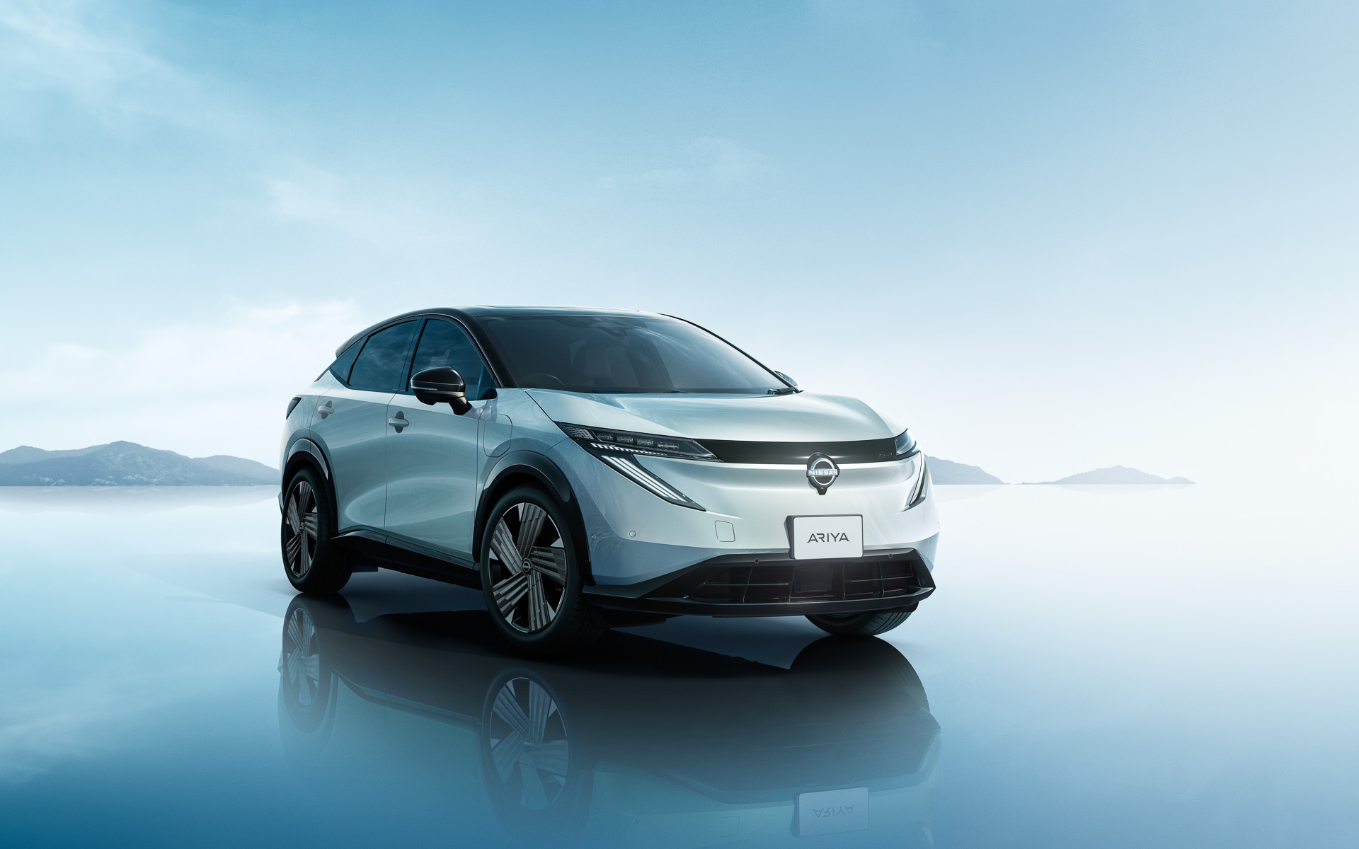 フロントまわりの変更とともに新デザインの20インチホイールを採用