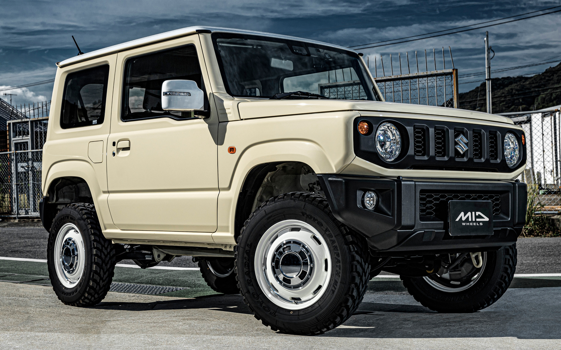 ガルシア シスコ（オールドイングリッシュホワイト リムヴァーレイポリッシュ）装着イメージ