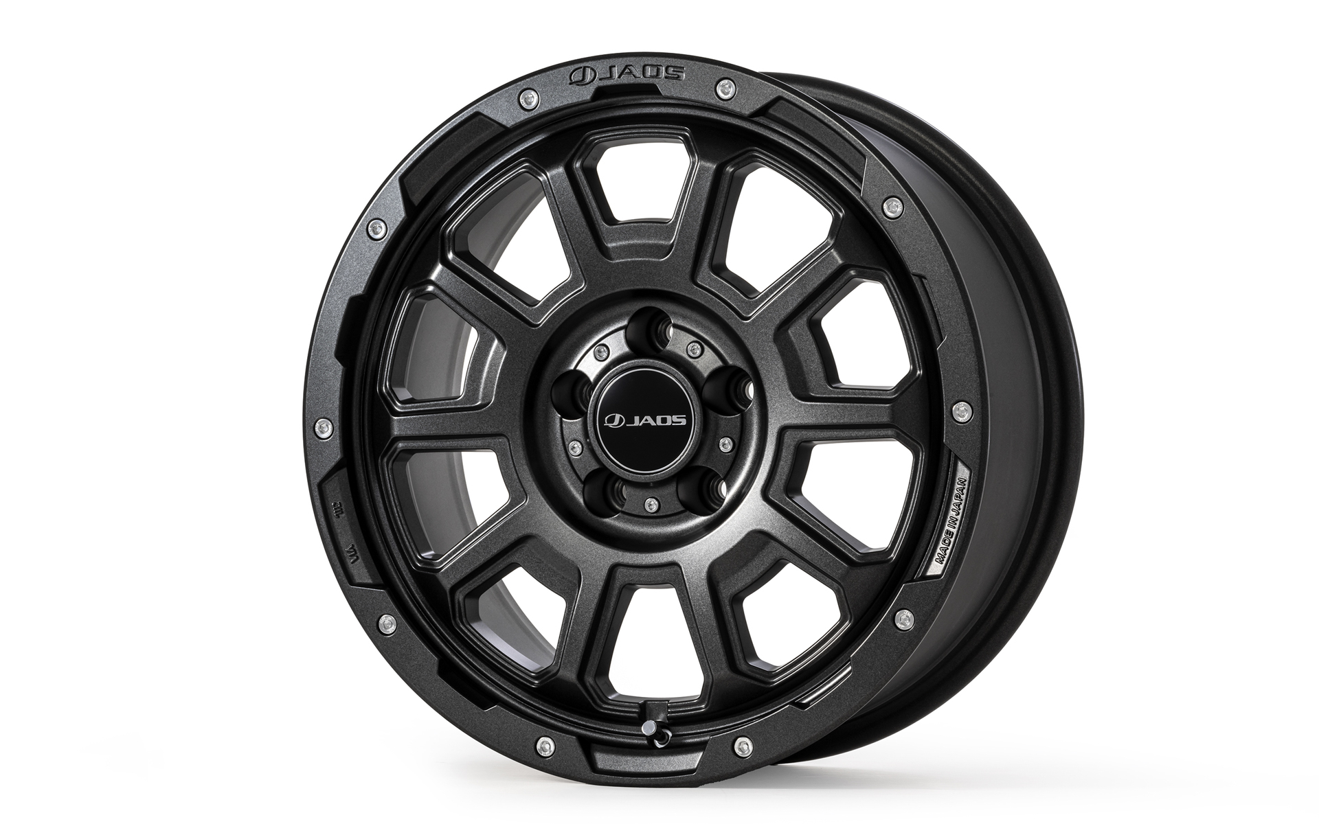 トヨタディーラー向け専用カラー「マットグラスブラック」を採用した17インチ×7.5J＋25アルミホイール「ADAMAS BL5」の価格は4本で21万8240円