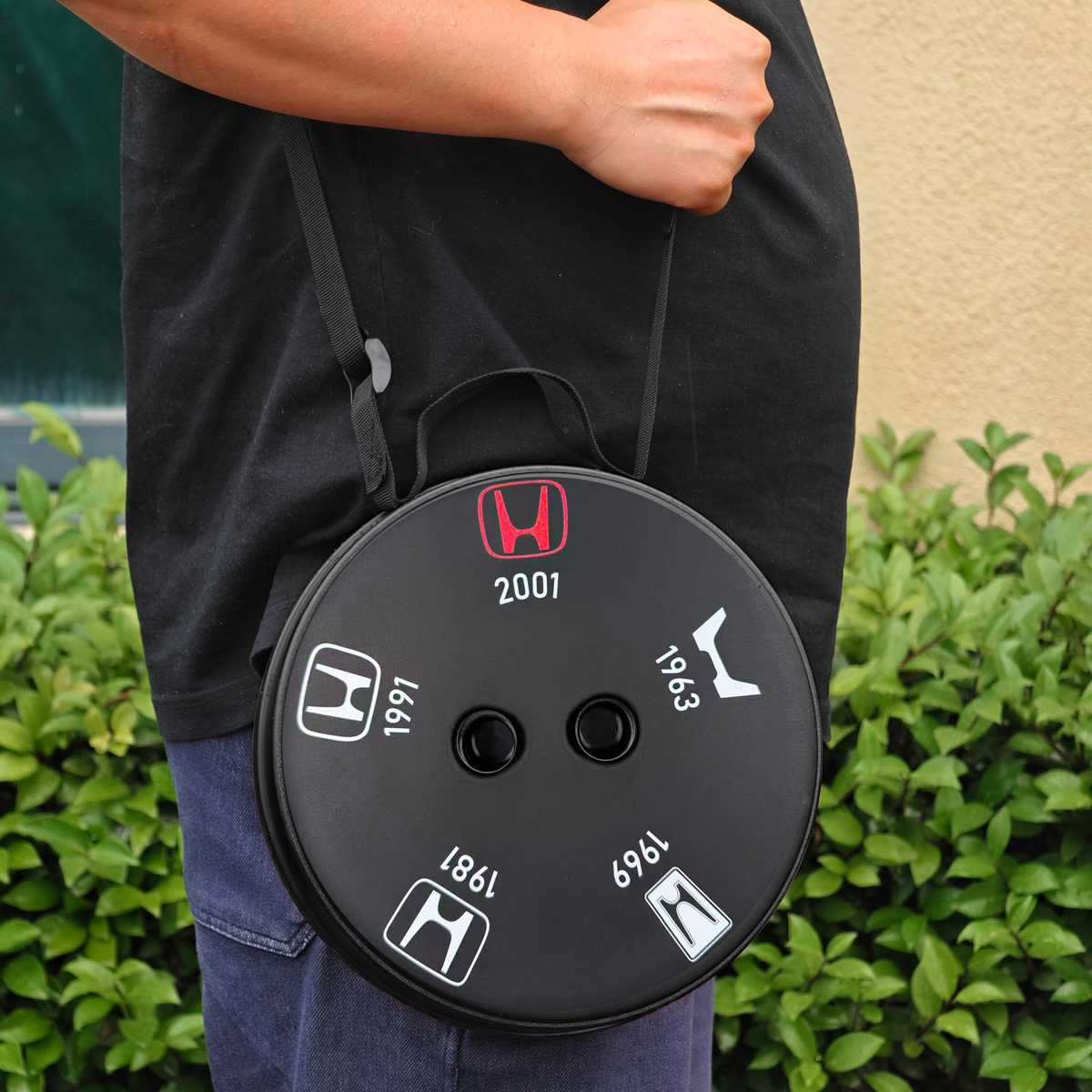 折り畳めば持ち運びもラクチン