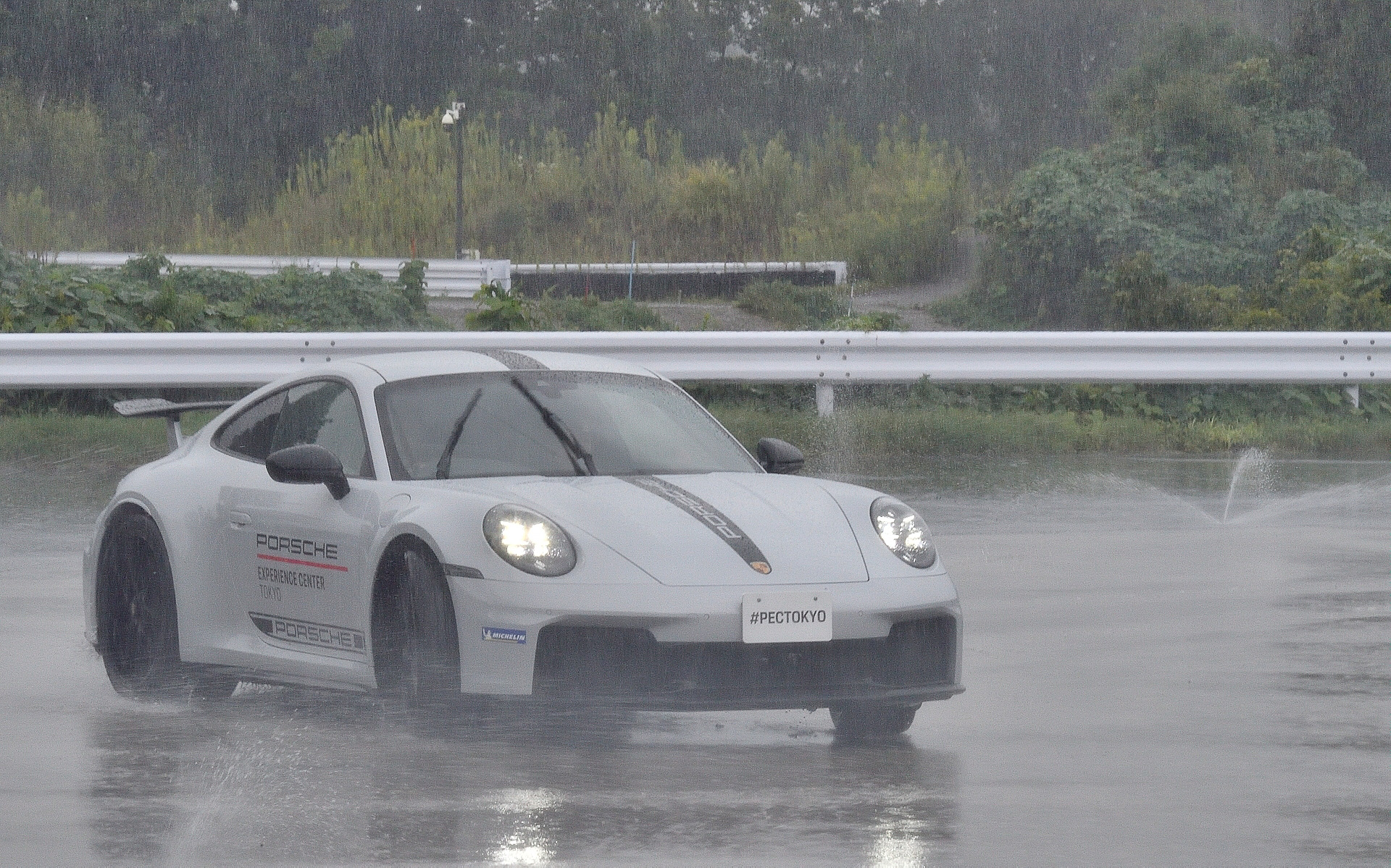 911 カレラ GTSもクルマの挙動をコントロール下に置きやすい仕様だった