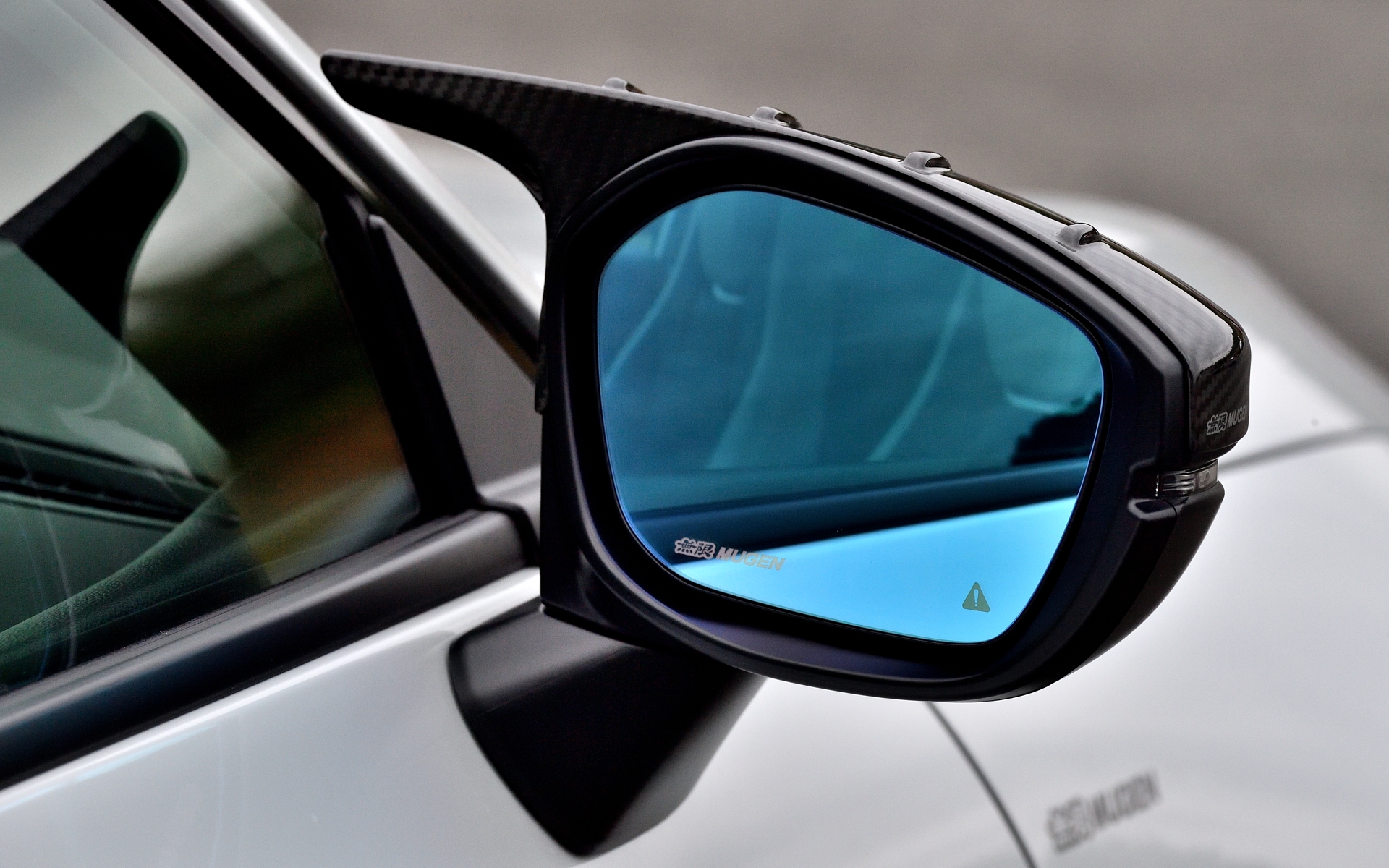 ハイドロフィリックLEDミラーは5万5000円