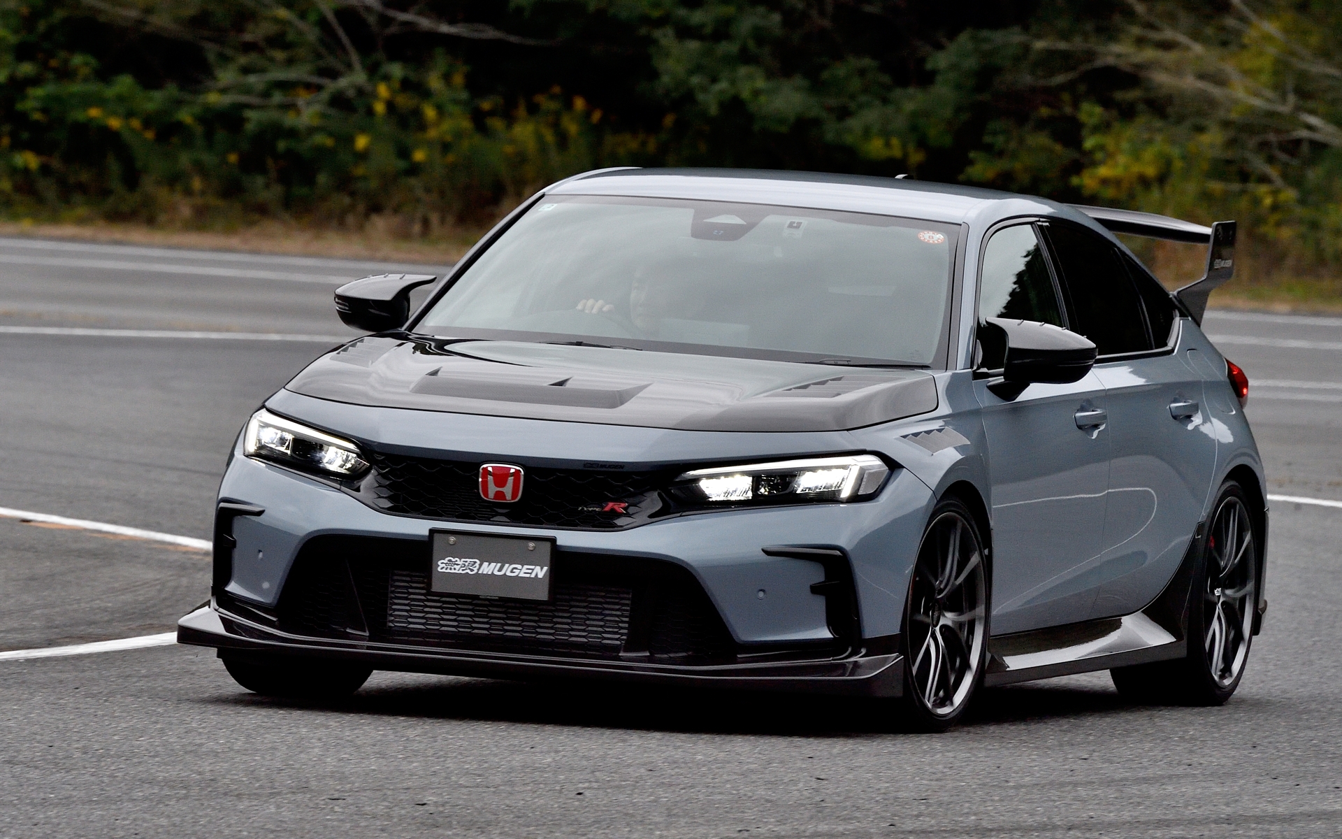 いつかはもてぎのレーシングコースを走ってみたい！ そんな気にさせてくれる本気の1台だ