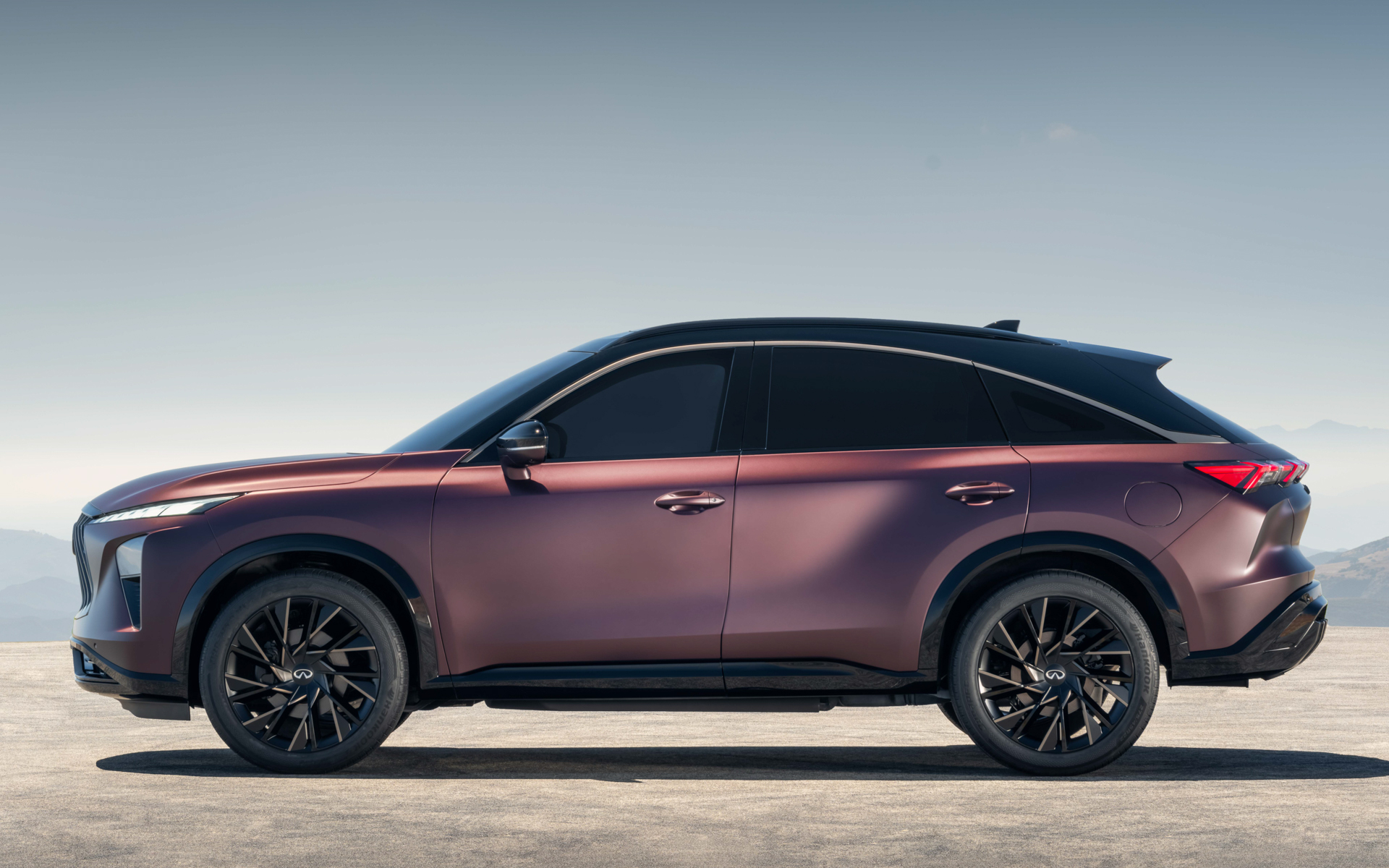 インフィニティ「QX65 Monograph」