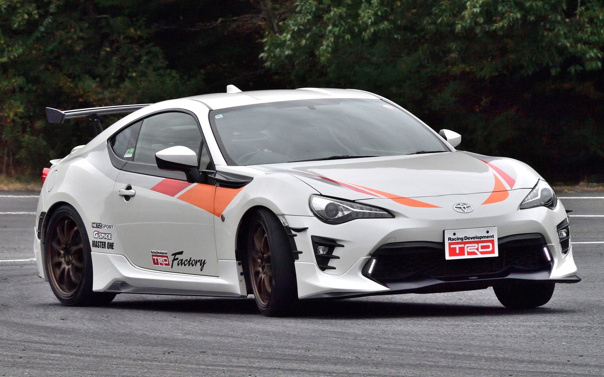 コントロール性も抜群の1台だ