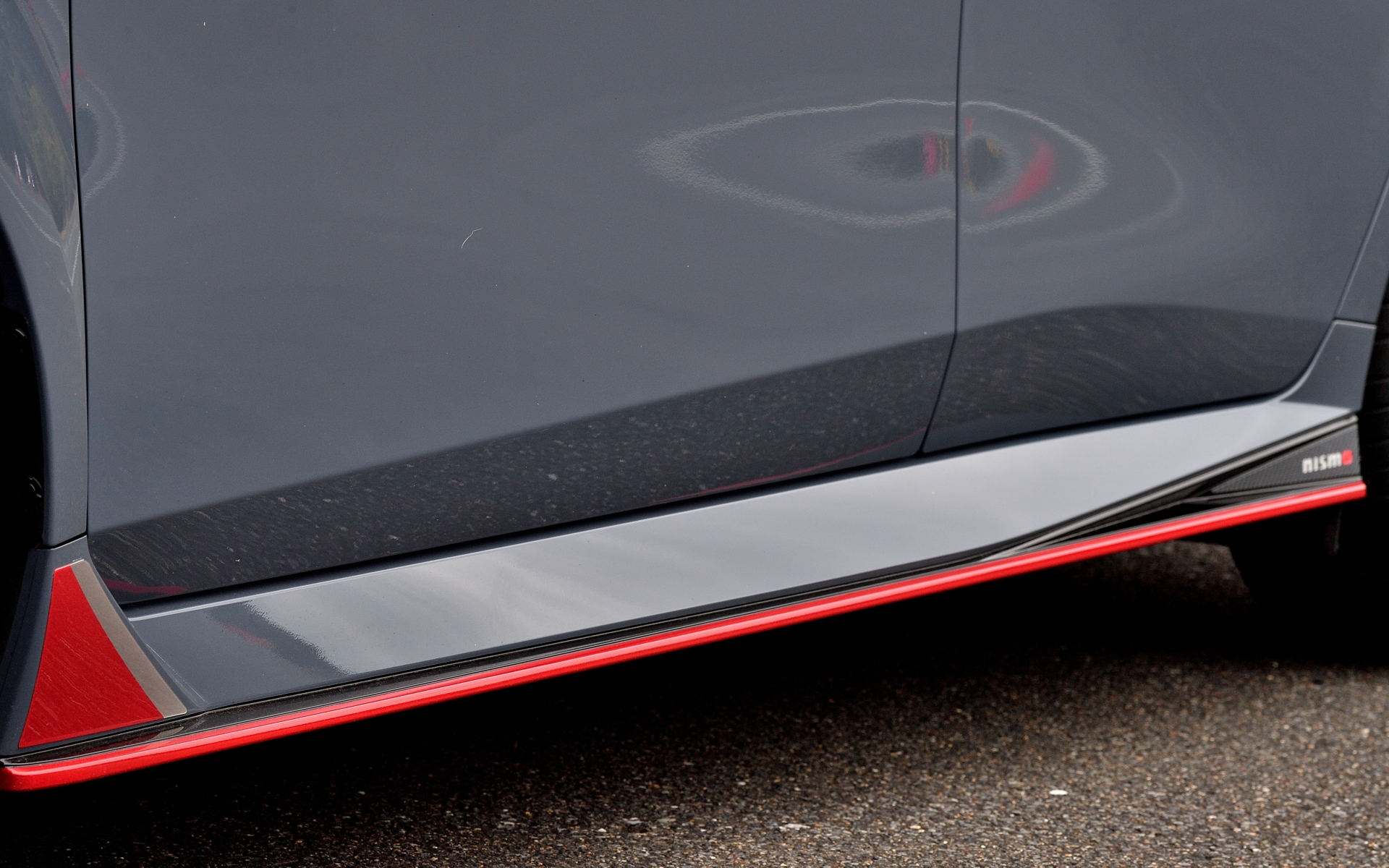 サイドロアガーニッシュは左右各1万3000円