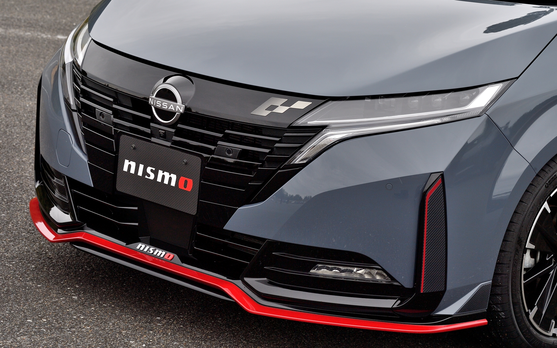 フロントリップスポイラーは2万8000円