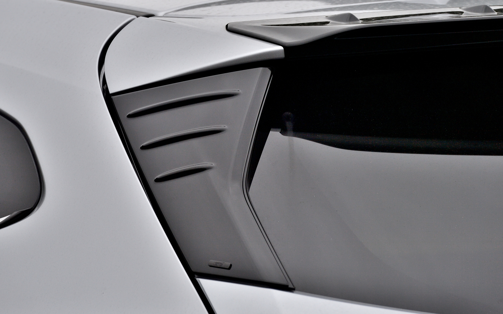 ゲートサイドフィンは3万8500円