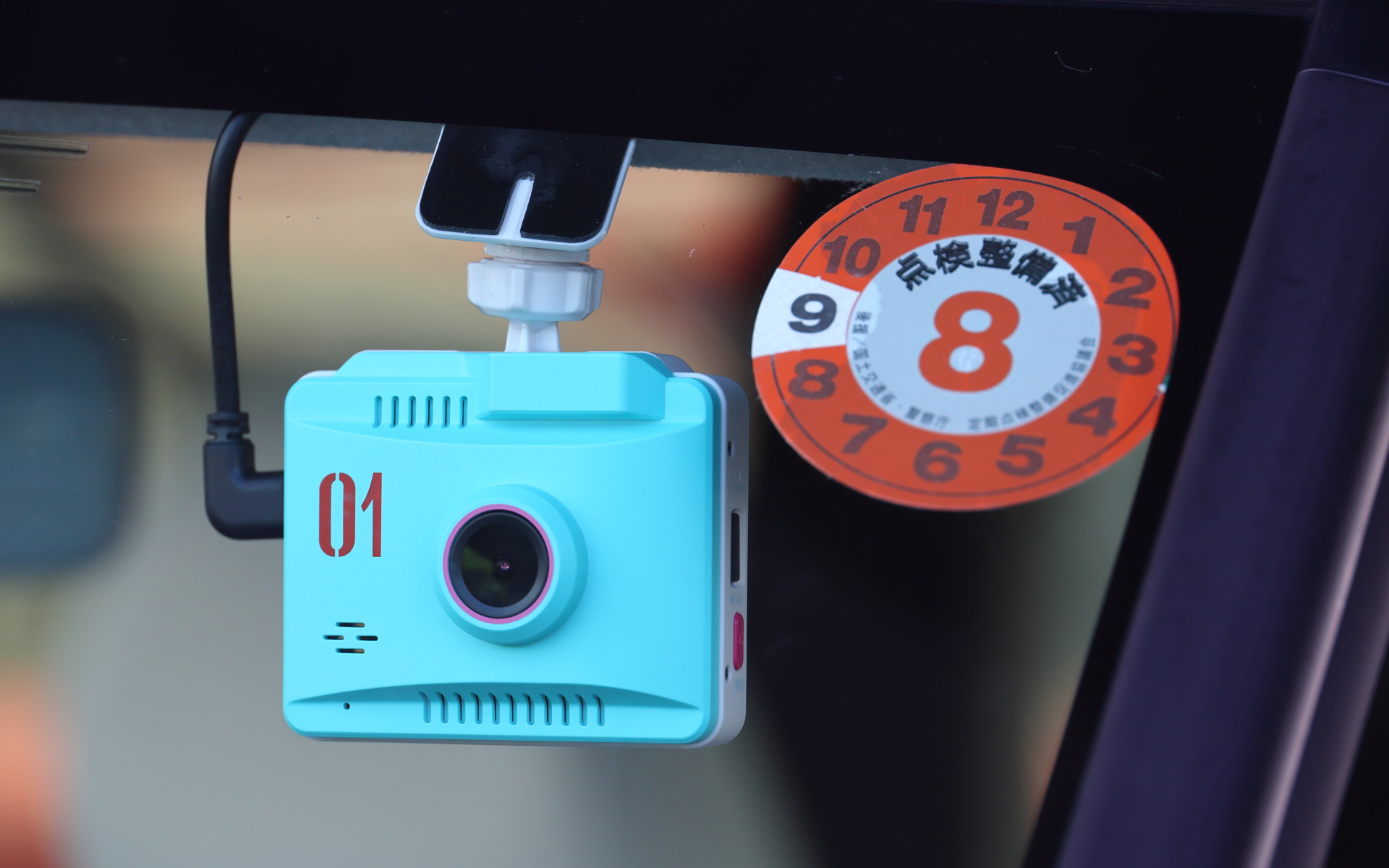 DBCオリジナルの「初音ミク ドライブレコーダー（ver.2）」が装着されていた（別売）