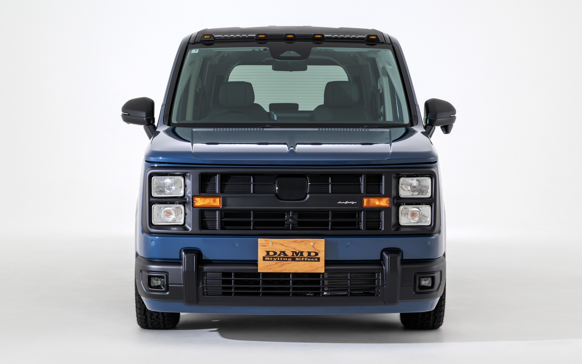 ホンダ「ステップワゴン」向け新作ボディキット「RESONATOR（レゾネーター）」装着イメージ