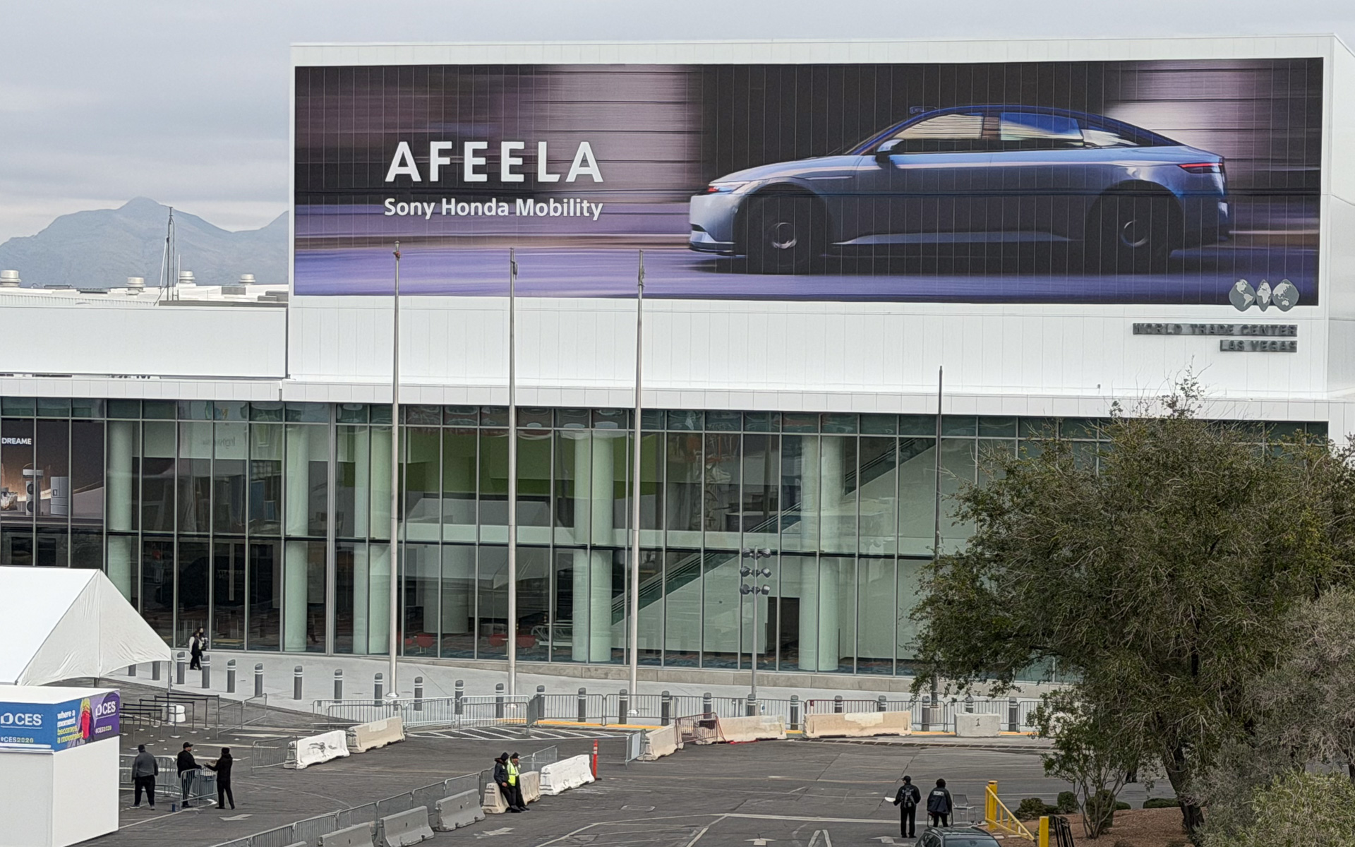 ソニー・ホンダモビリティの「アフィーラ」が大きく訴求されるCES2026のLVCC
